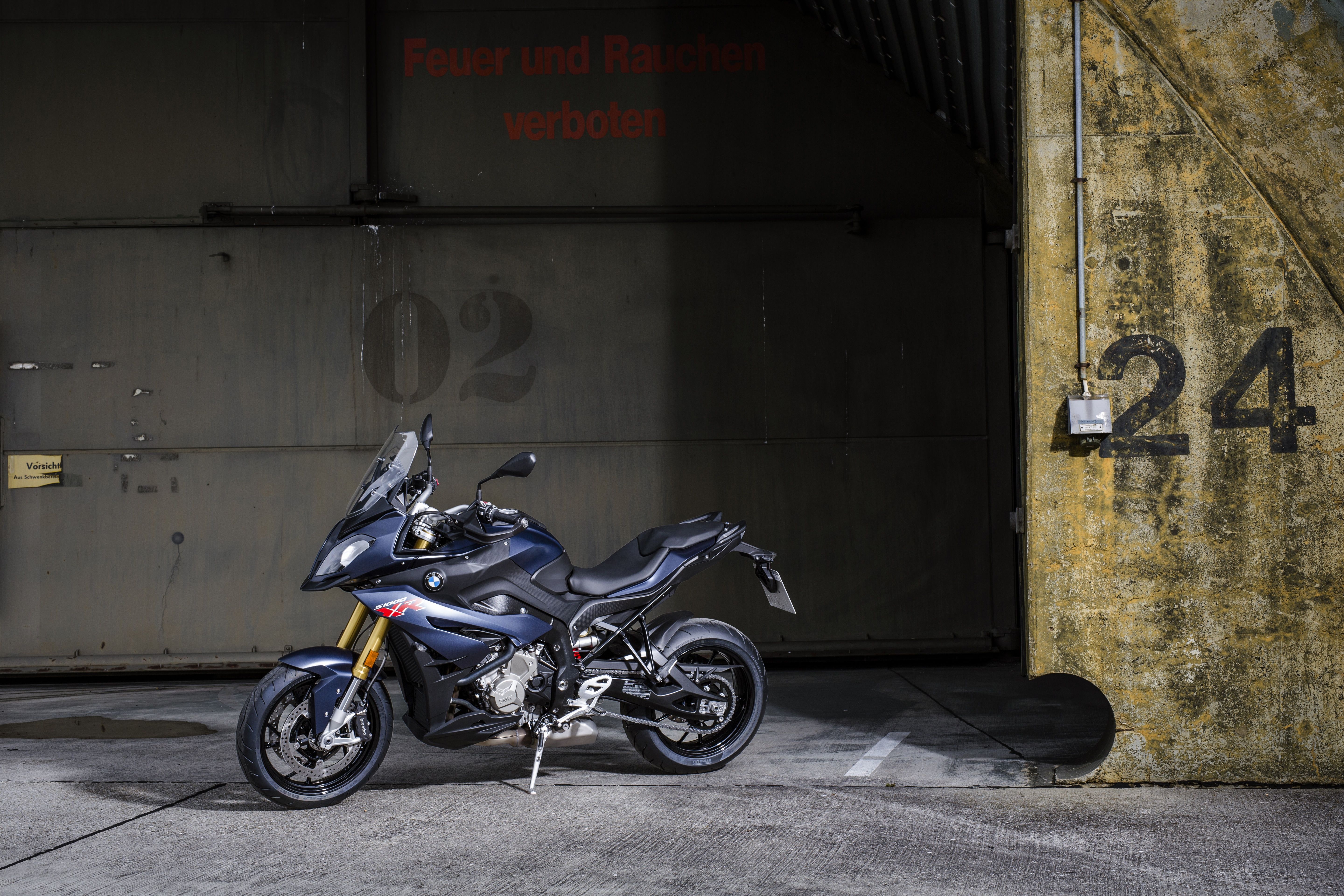 5760x3840 Free BMW, S 1000 5K wallpaper for desktop and phone