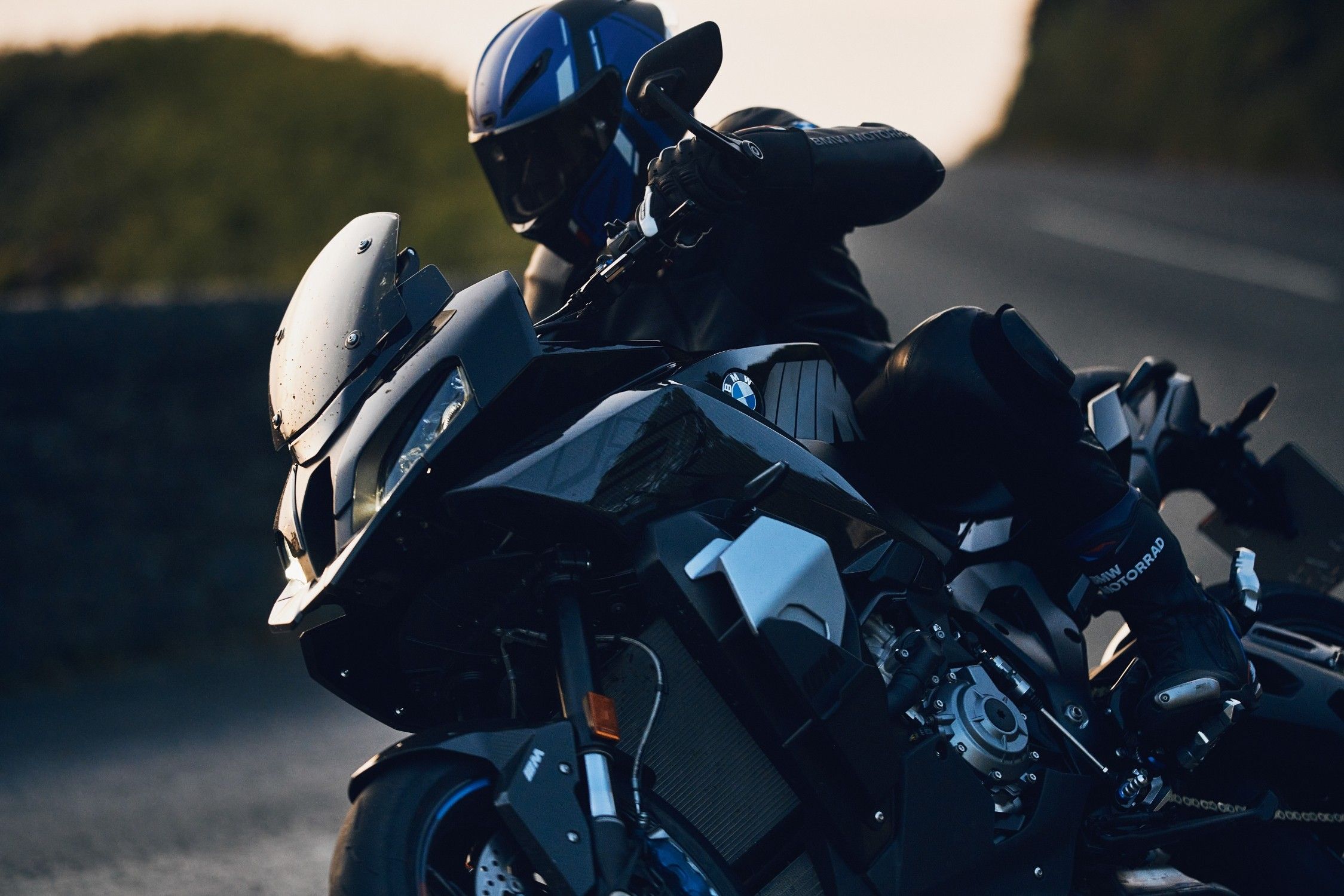 2249x1500 BMW Motorrad presents the M 1000 XR prototype