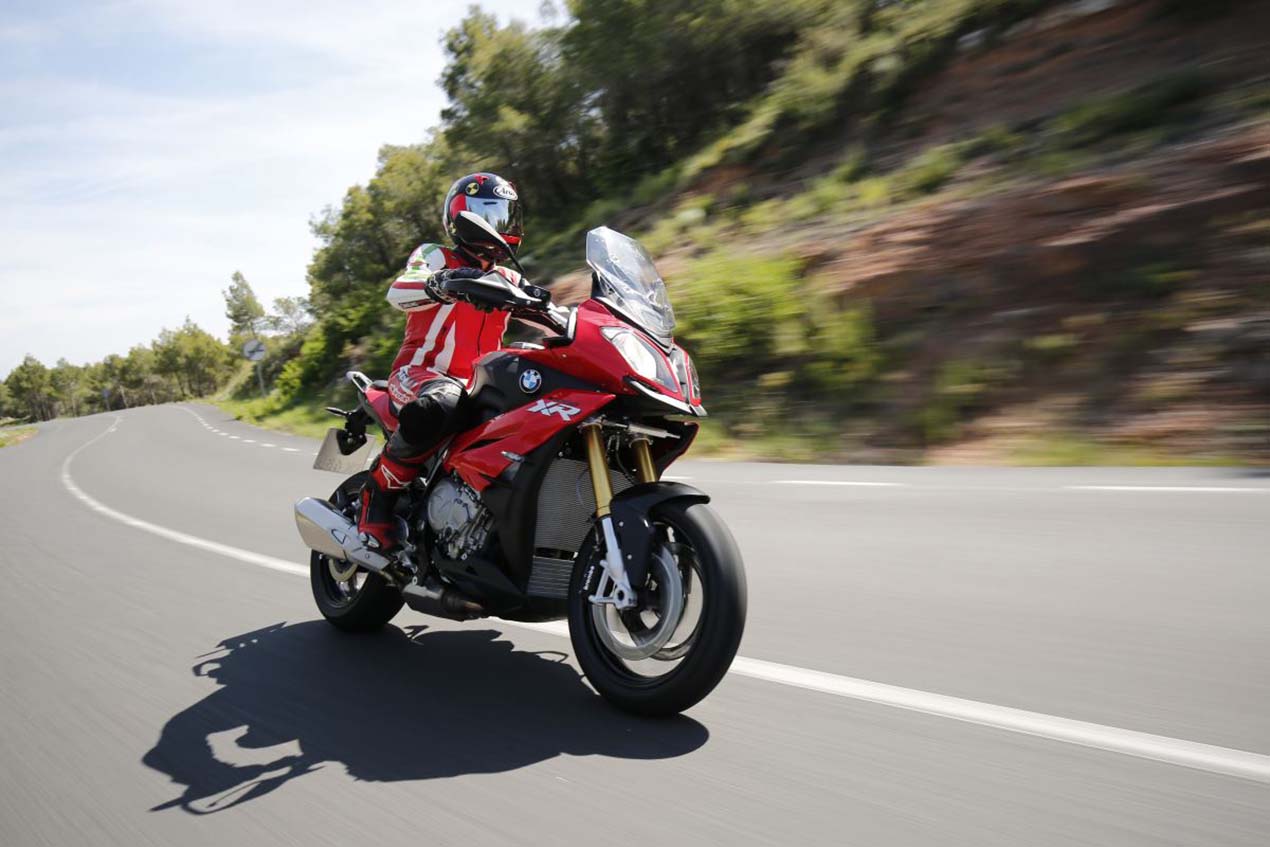 1270x847 Ride Review: BMW S1000XR & Rubber