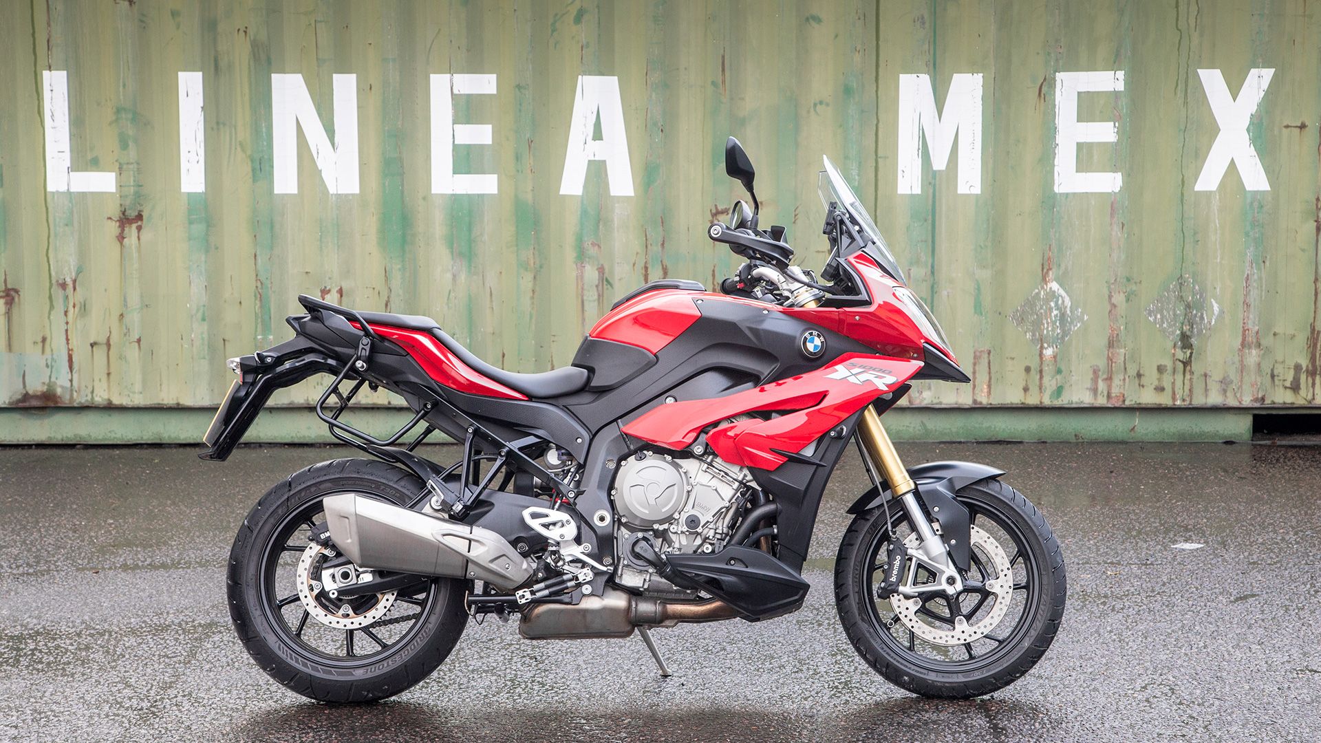 1920x1080 BMW S1000XR Adventure (2015 - ) review