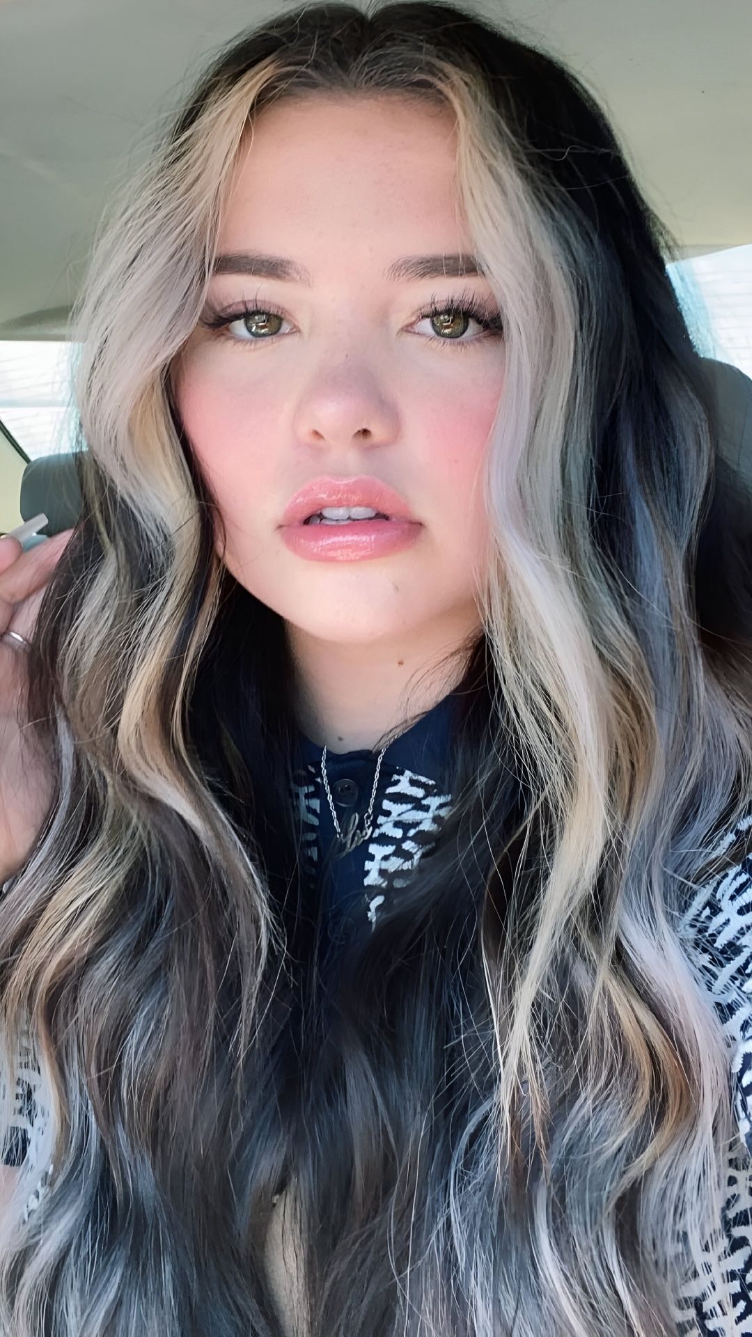 1080x1920 Best Lauren Spencer Smith Wallpaper [ HQ ]