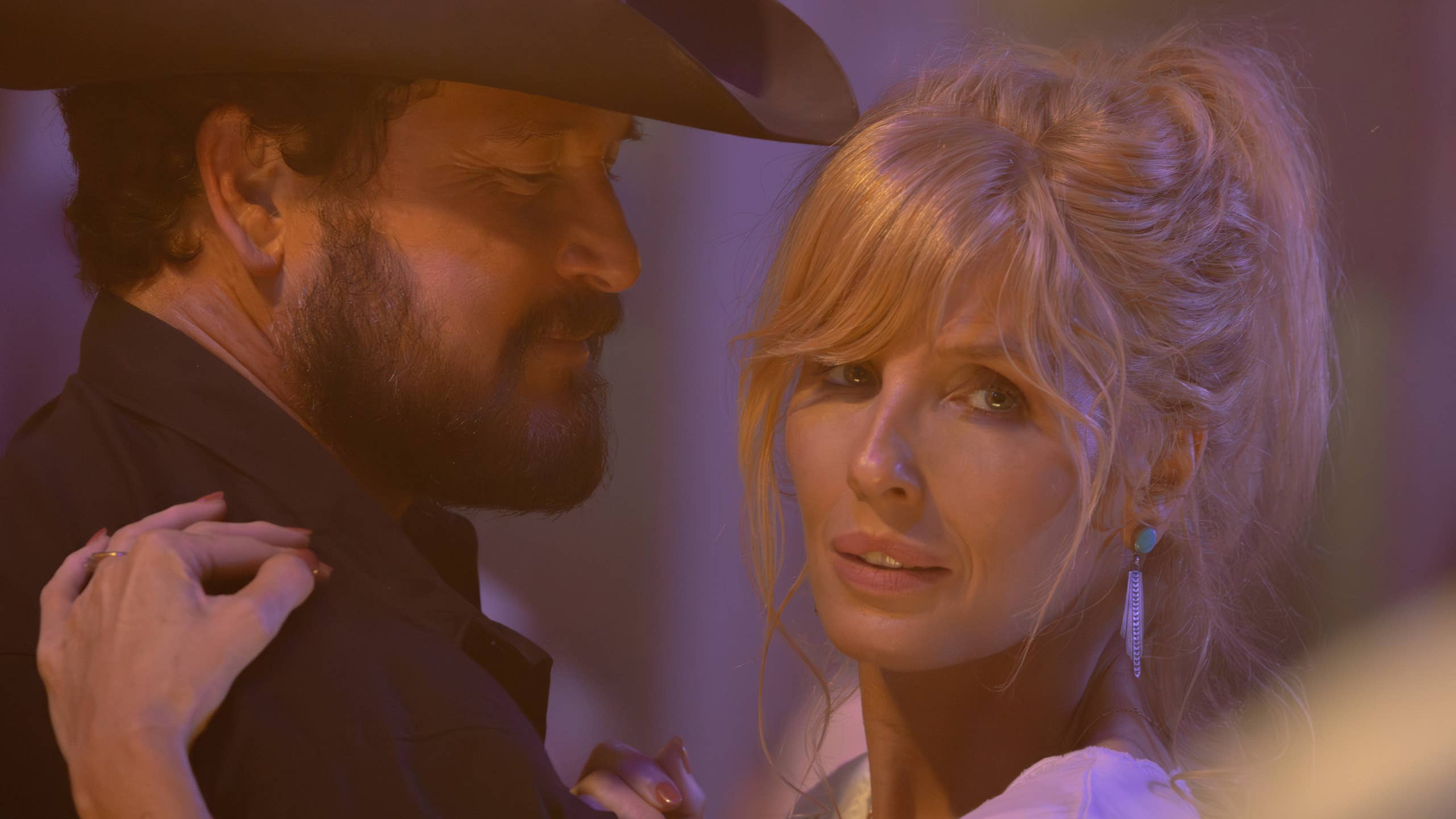 2560x1440 Dutton Ranch' Trailer: Paramount+ Unveils Release Date For Beth Rip 'Yellowstone' Spin Off