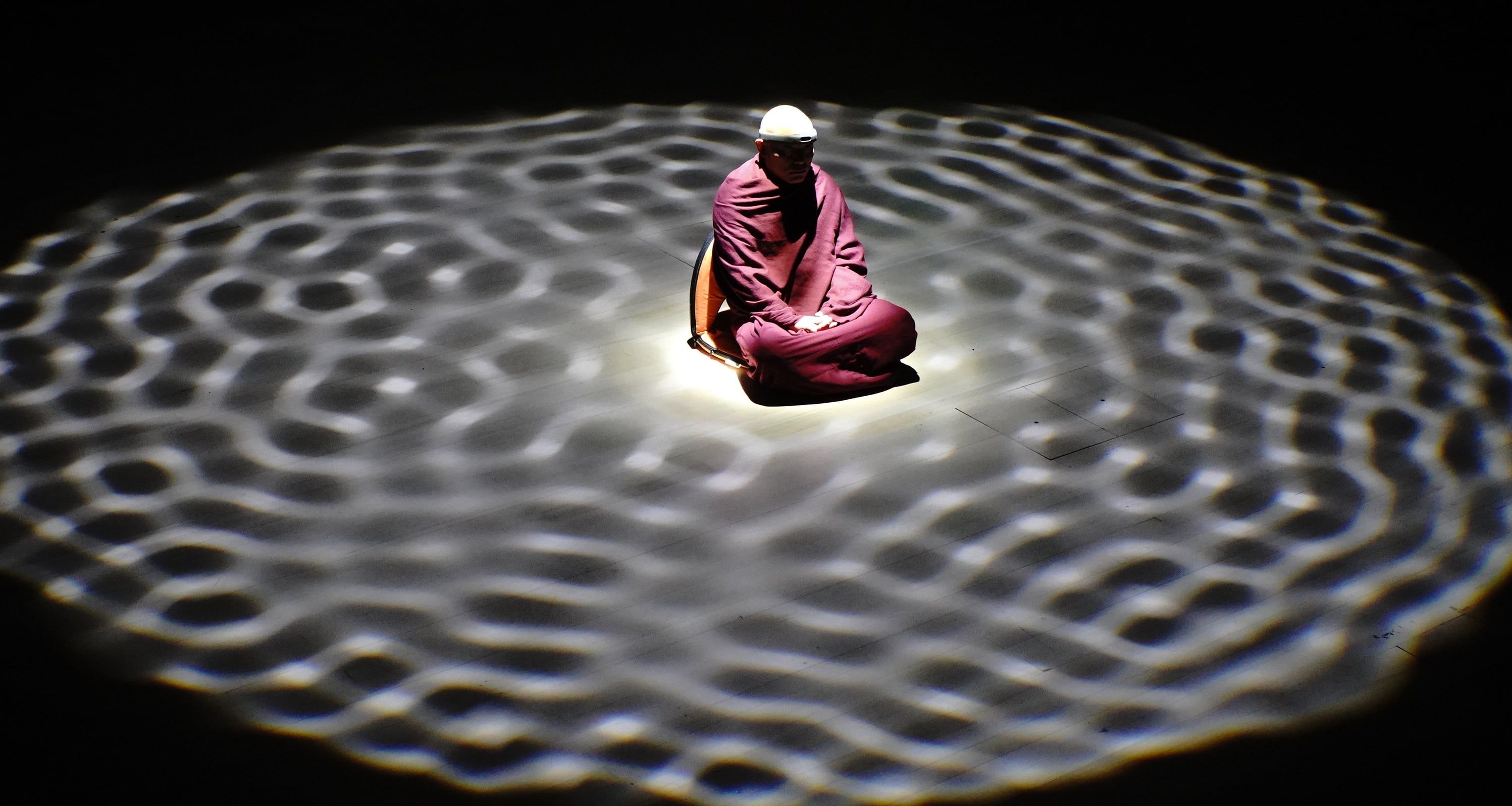 2995x1597 Resonance · Behnaz Farahi