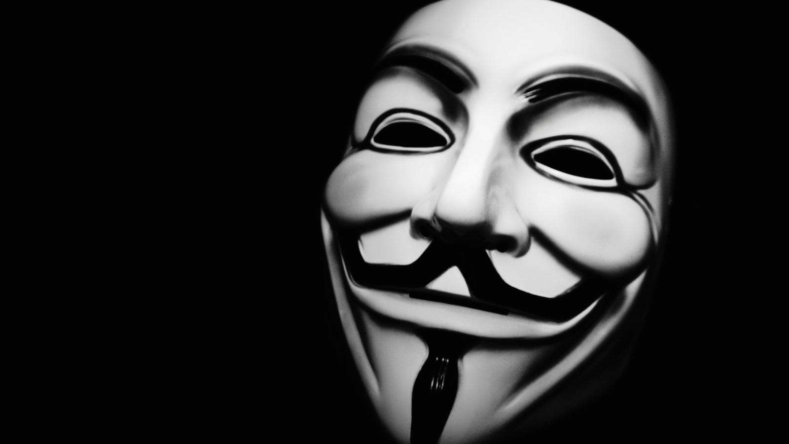 1600x900 Anonymous 'War' on Donald Trump Fail