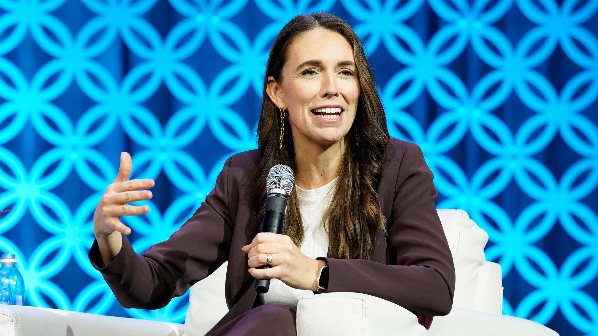 1920x1080 Dame Jacinda Ardern praises eco warrior Prince William's 'relentless optimism'