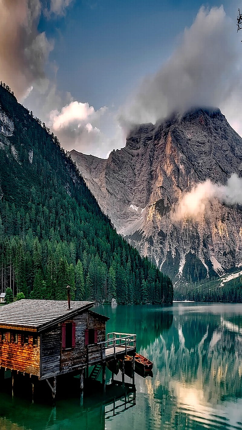 800x1422 Lake house, clouds, green, italy, mountain, nice, view, HD phone wallpaper