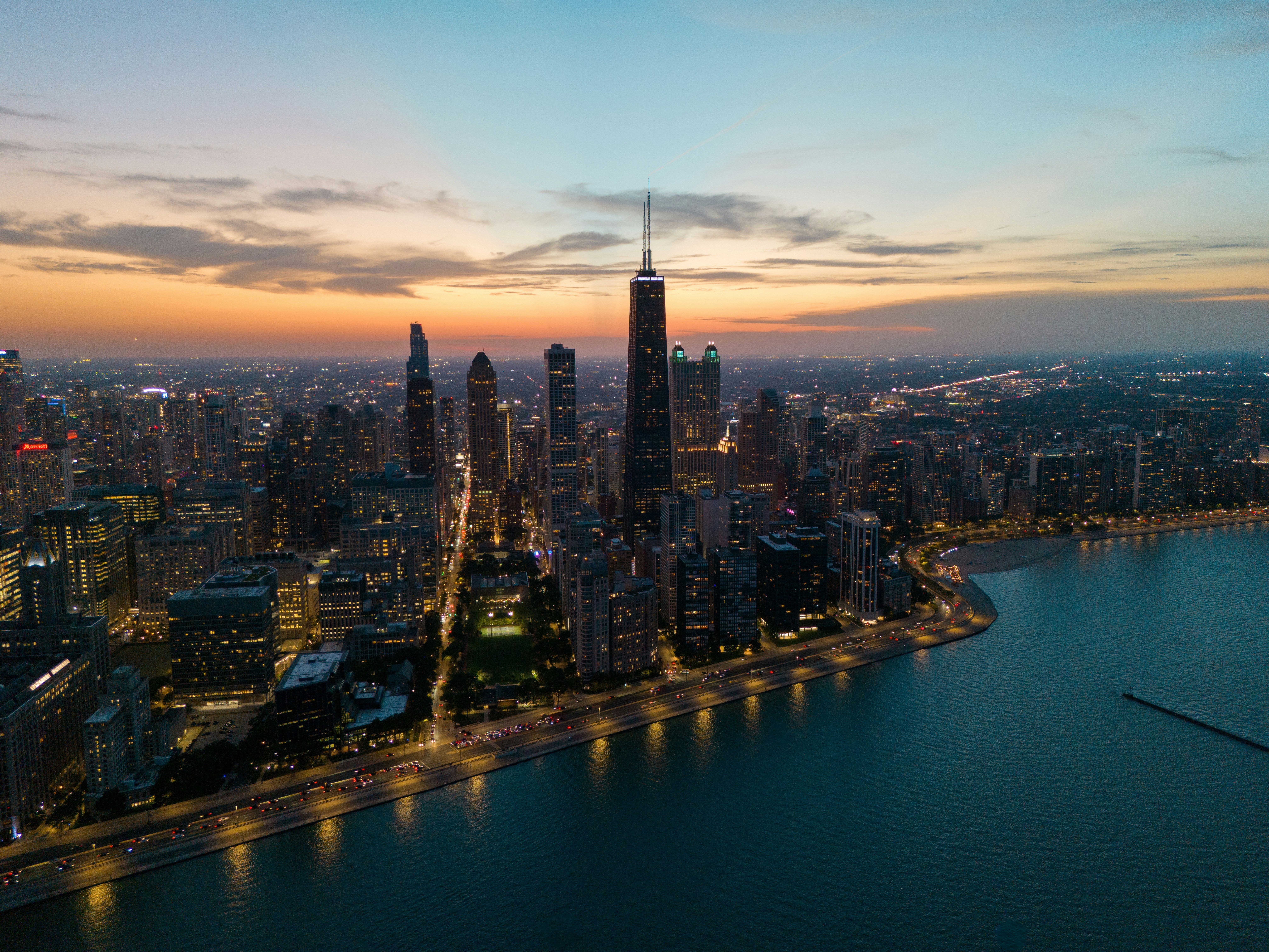 8064x6048 City Panorama, River, Landscape, Chicago, Evening (8064x6048) & Mobile Wallpaper