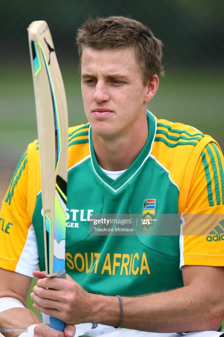 736x1104 Morne Morkel prepares to bat during a South African team training