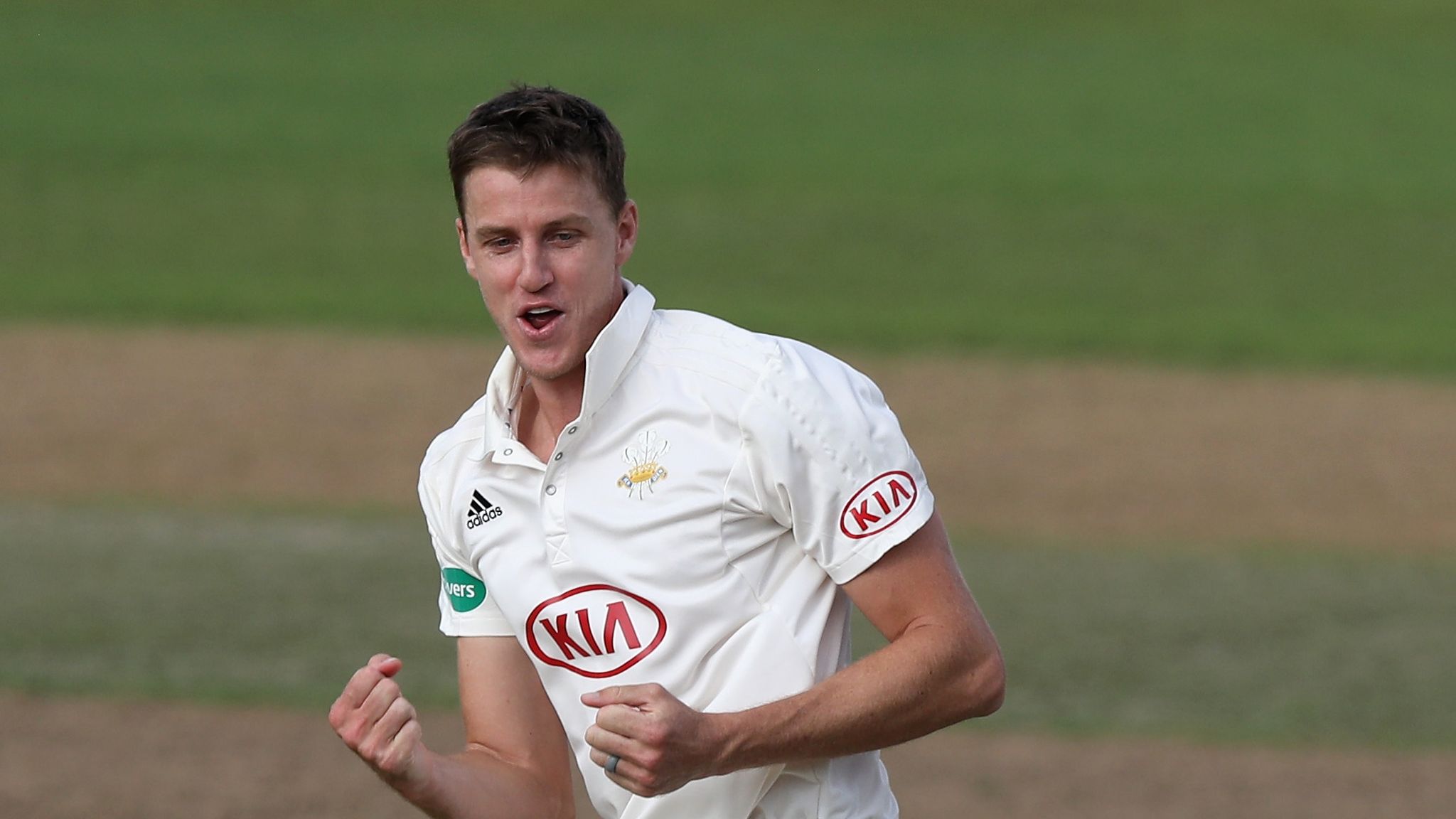 2048x1152 Morne Morkel edges Surrey closer to their first Division One title in 16 years