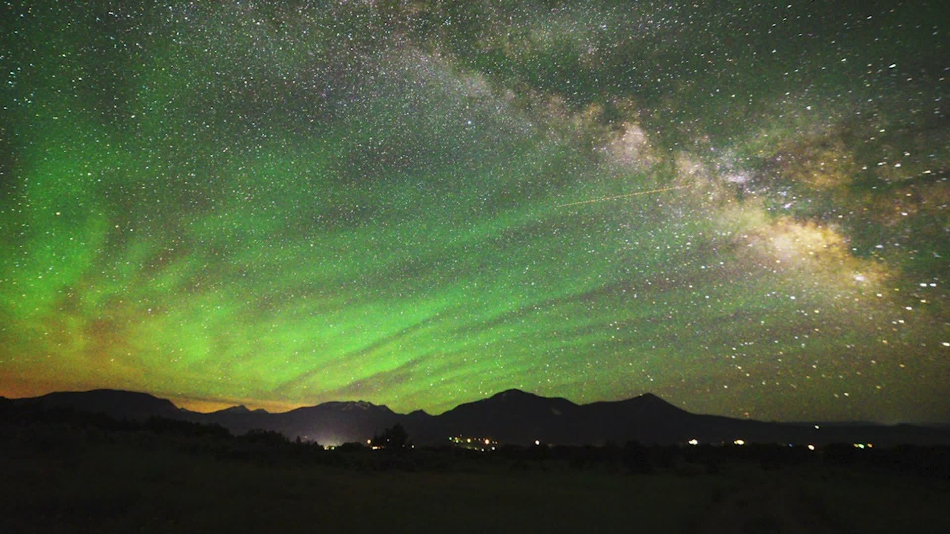 1920x1080 Colorado Sky Glows Green, But Not From Aurora