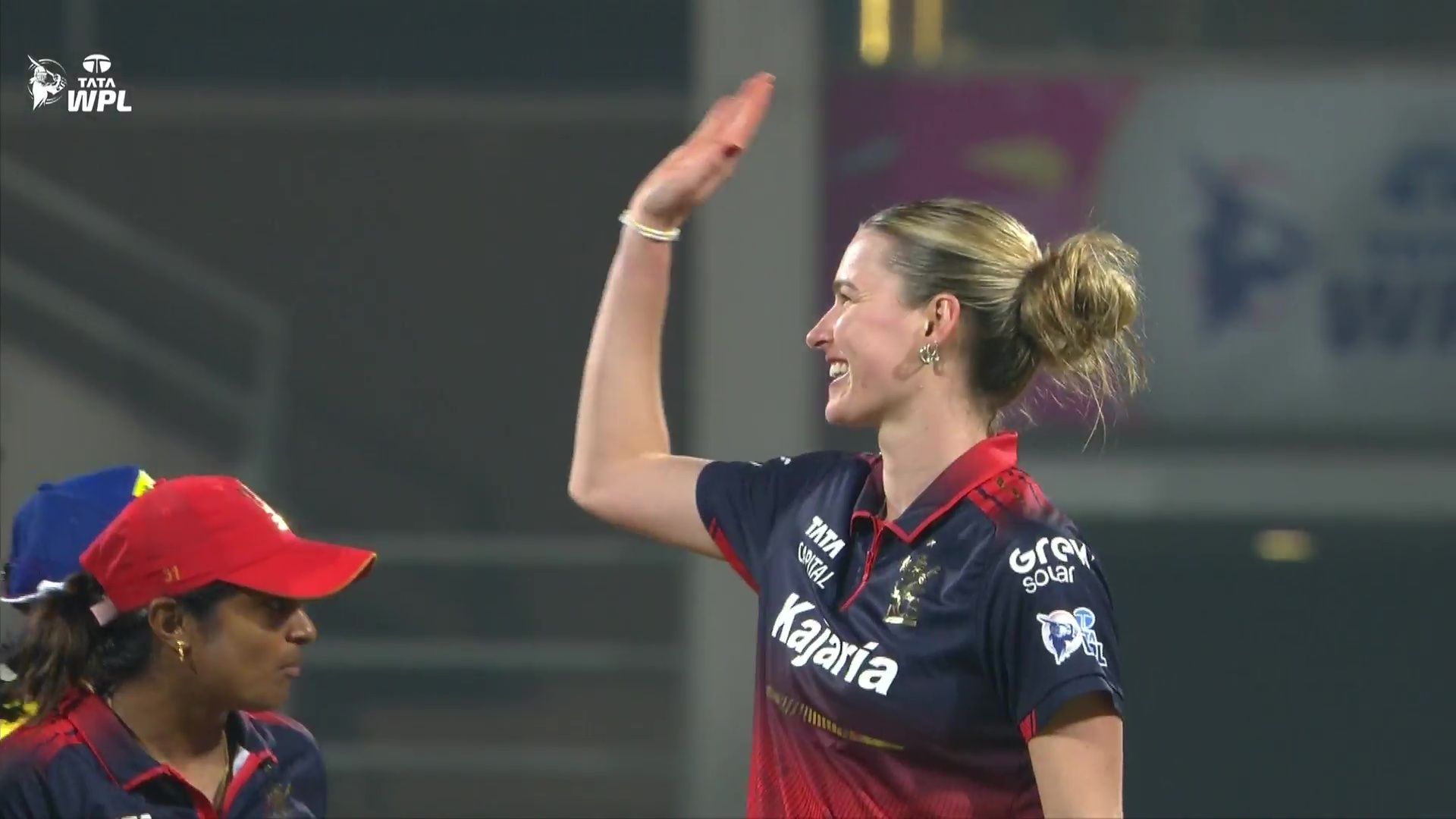 1920x1080 Lauren Bell 3 wickets vs Gujarat Giants Women