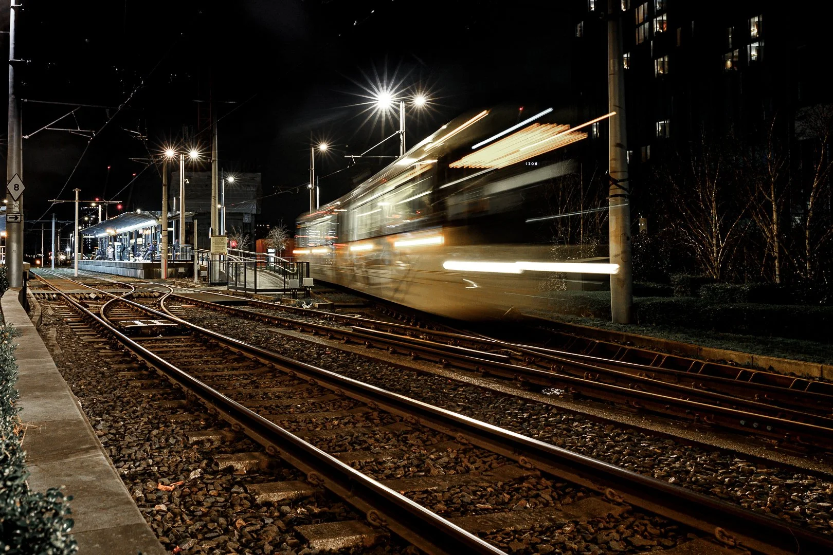 1620x1080 Manchester Photography at Night