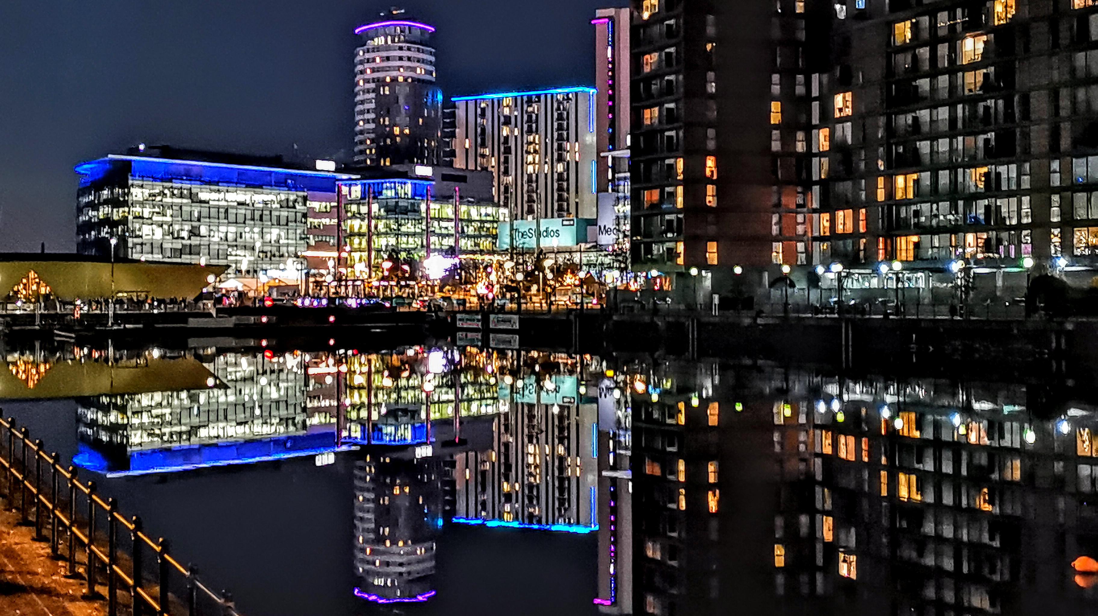 3648x2046 Great view of Media City last night. The Quays were very still