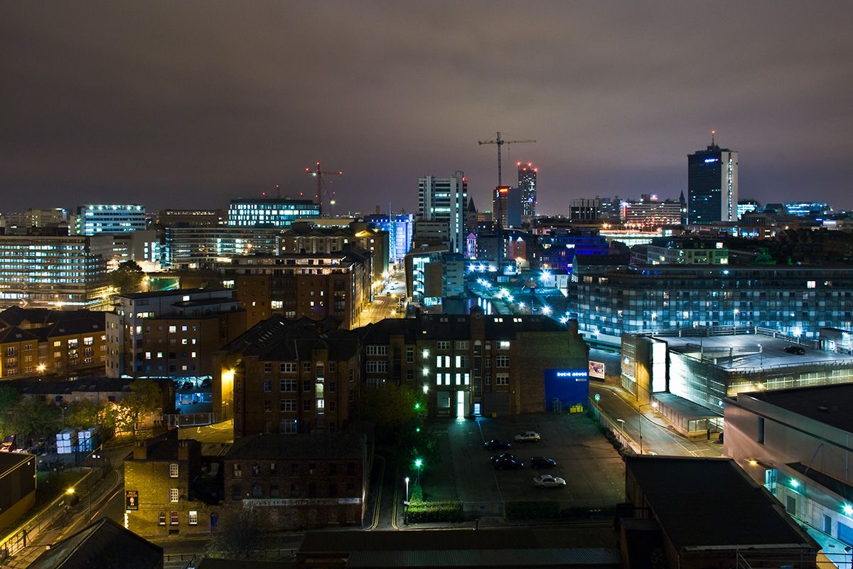 1200x800 Manchester at night