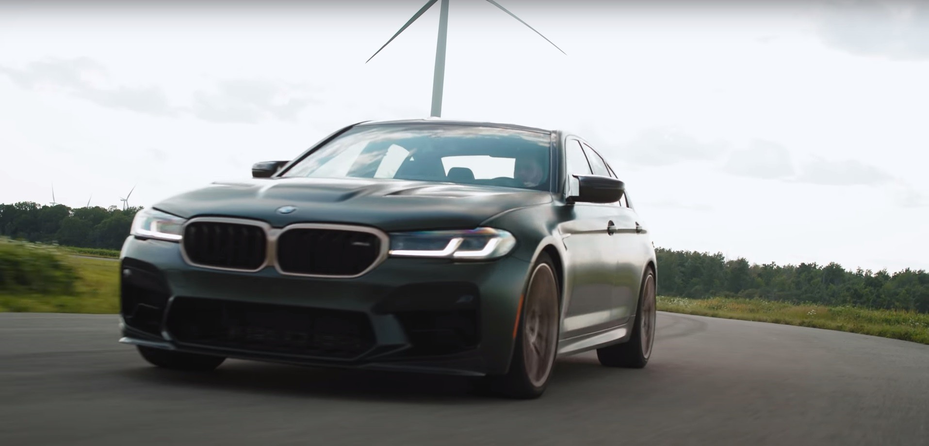 1915x919 BMW M5 CS Vs 2021 Dodge Charger Redeye Performance Gap Is Outrageous