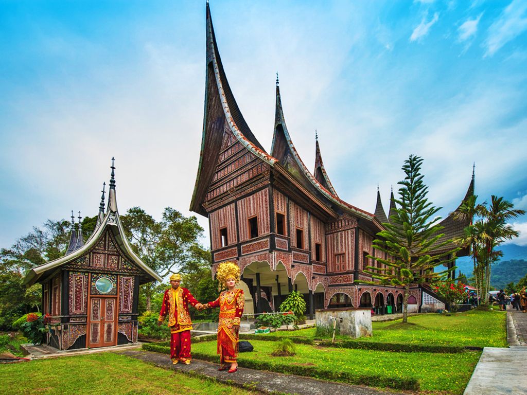 1024x768 Day Padang Tour: Minangkabau Cultural, Village and City Tour