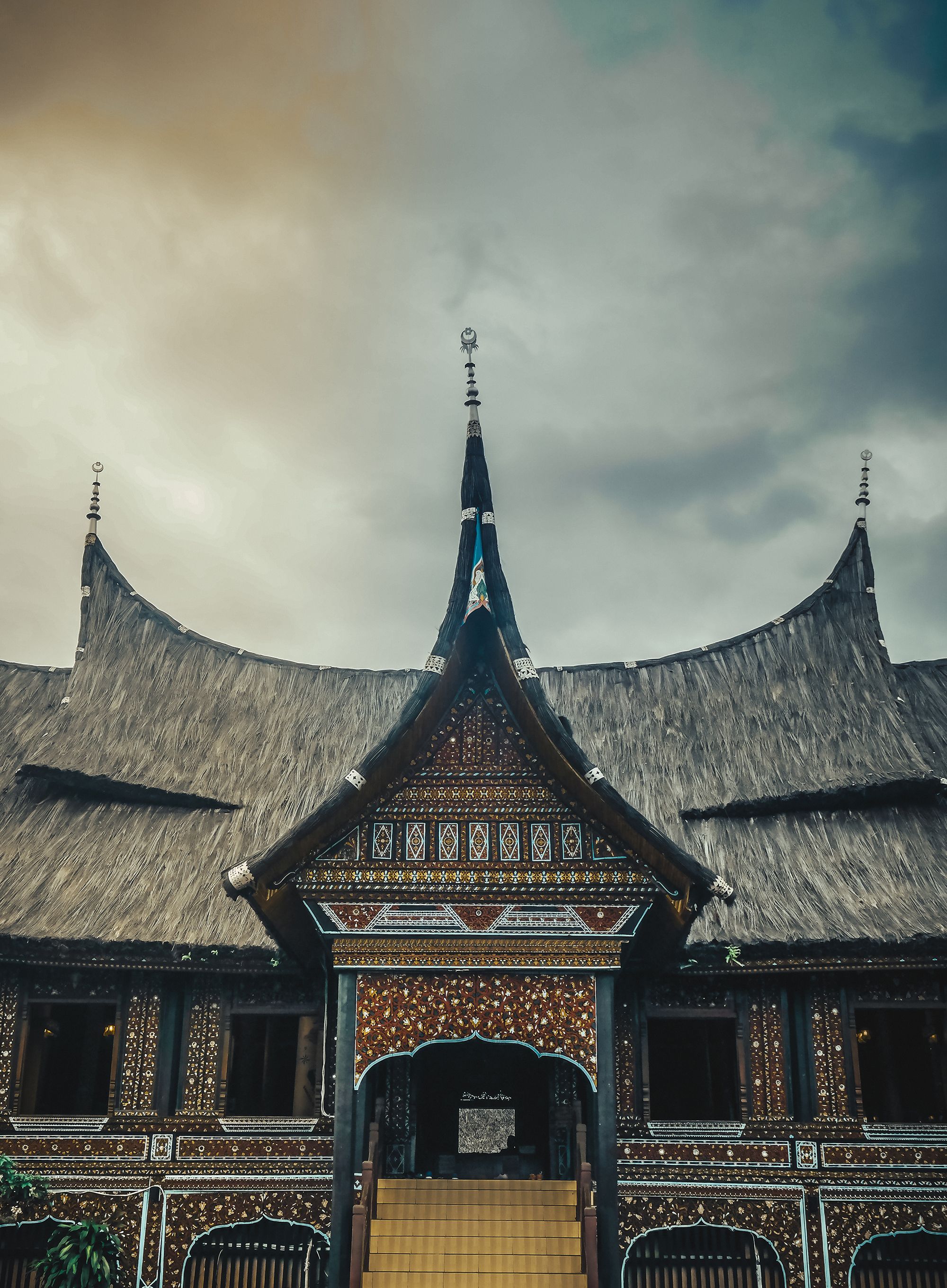 2000x2721 Rumah Gadang Wallpaper