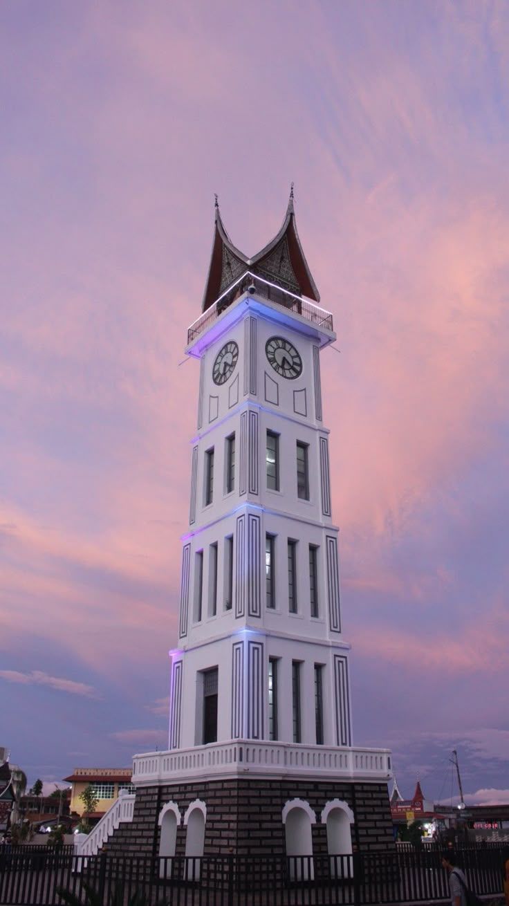 736x1310 Minangkabau Architecture in Bukittinggi, West Sumatra. Sylhet clock tower illustration, Jam gadang bukittinggi line art