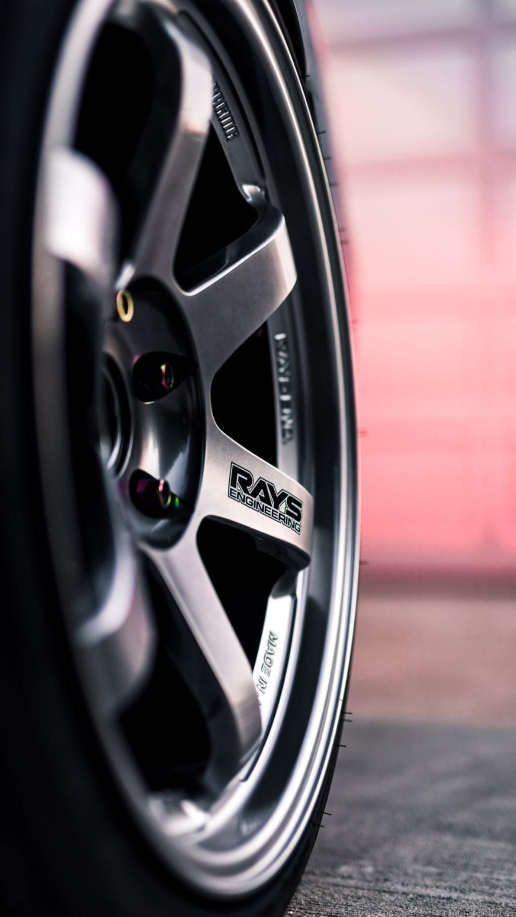 1024x1821 Alloy Wheel Wallpaper