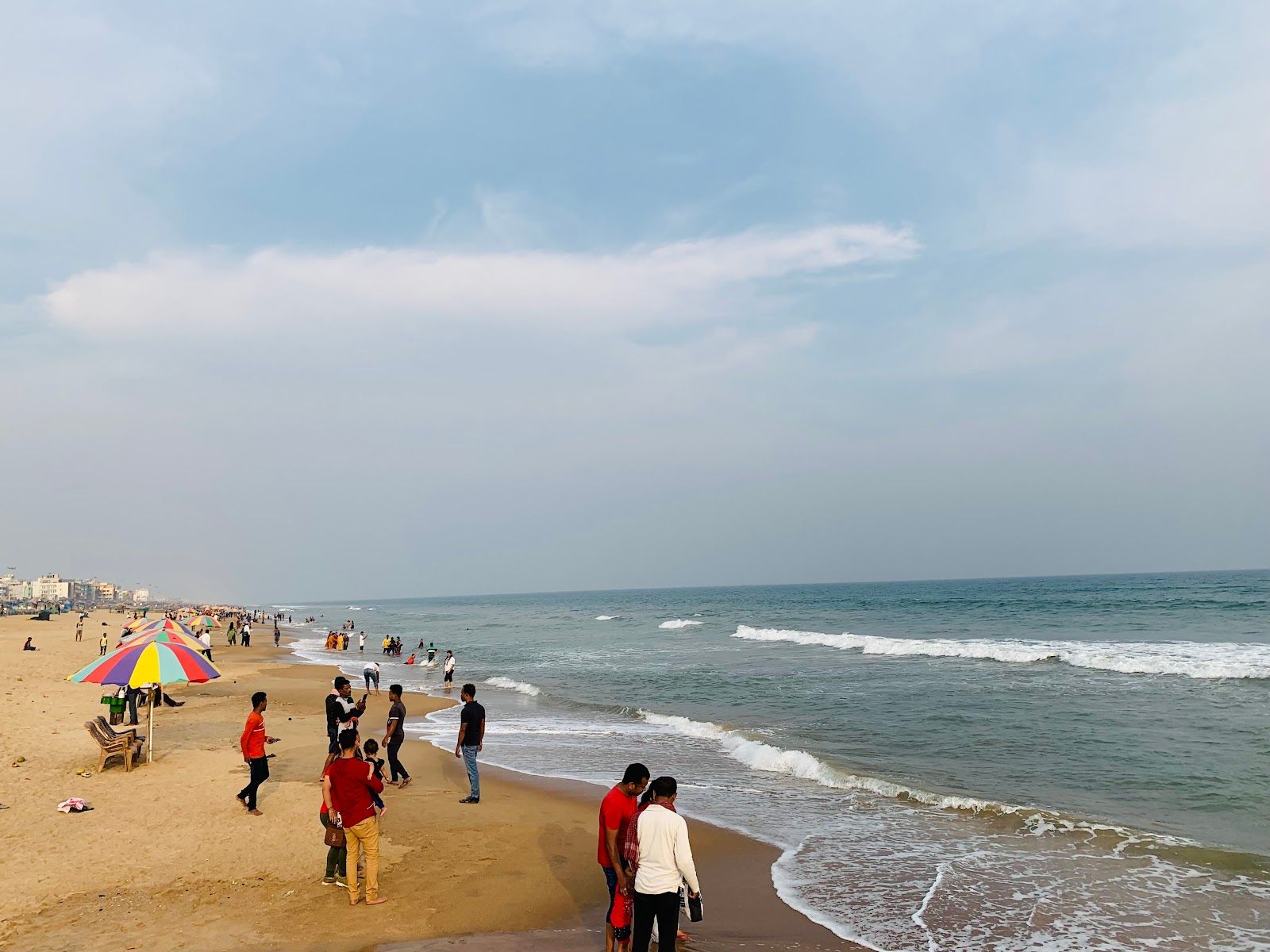 1600x1200 Puri Beach