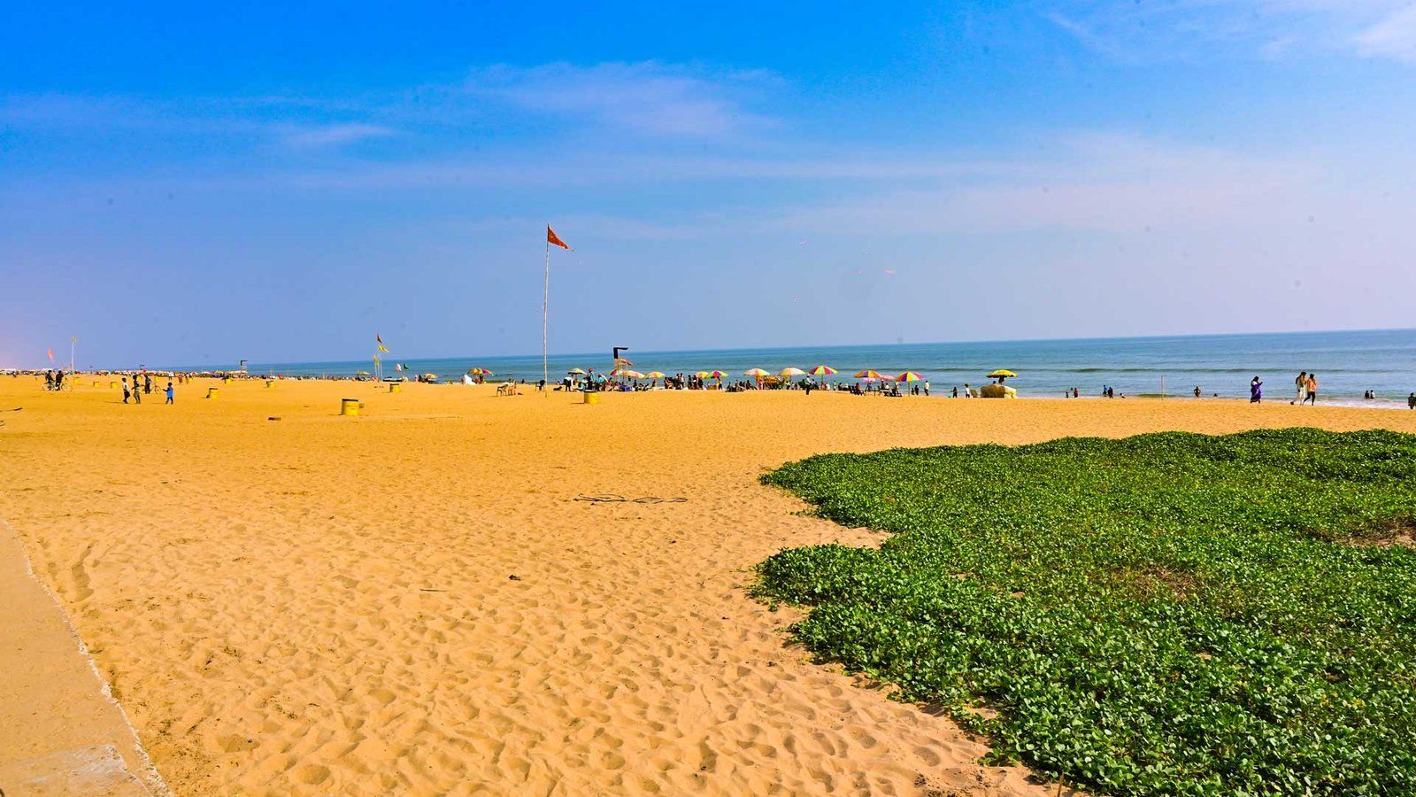 1600x900 Puri Beach