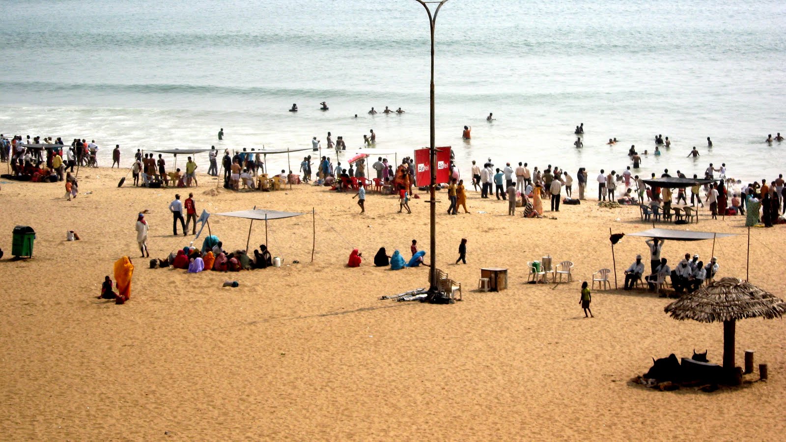 1600x900 Puri Beach
