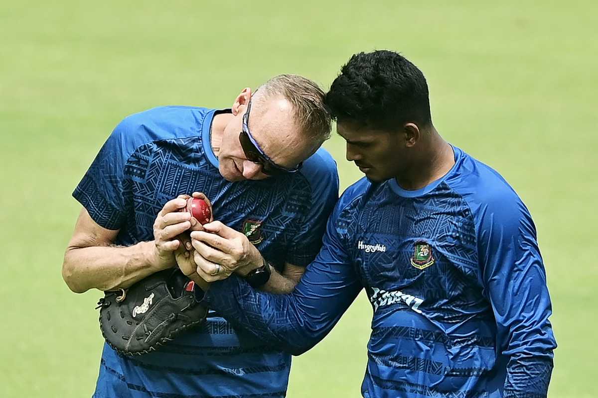 1200x800 Allan Donald Photo. Image Gallery and Match Picture