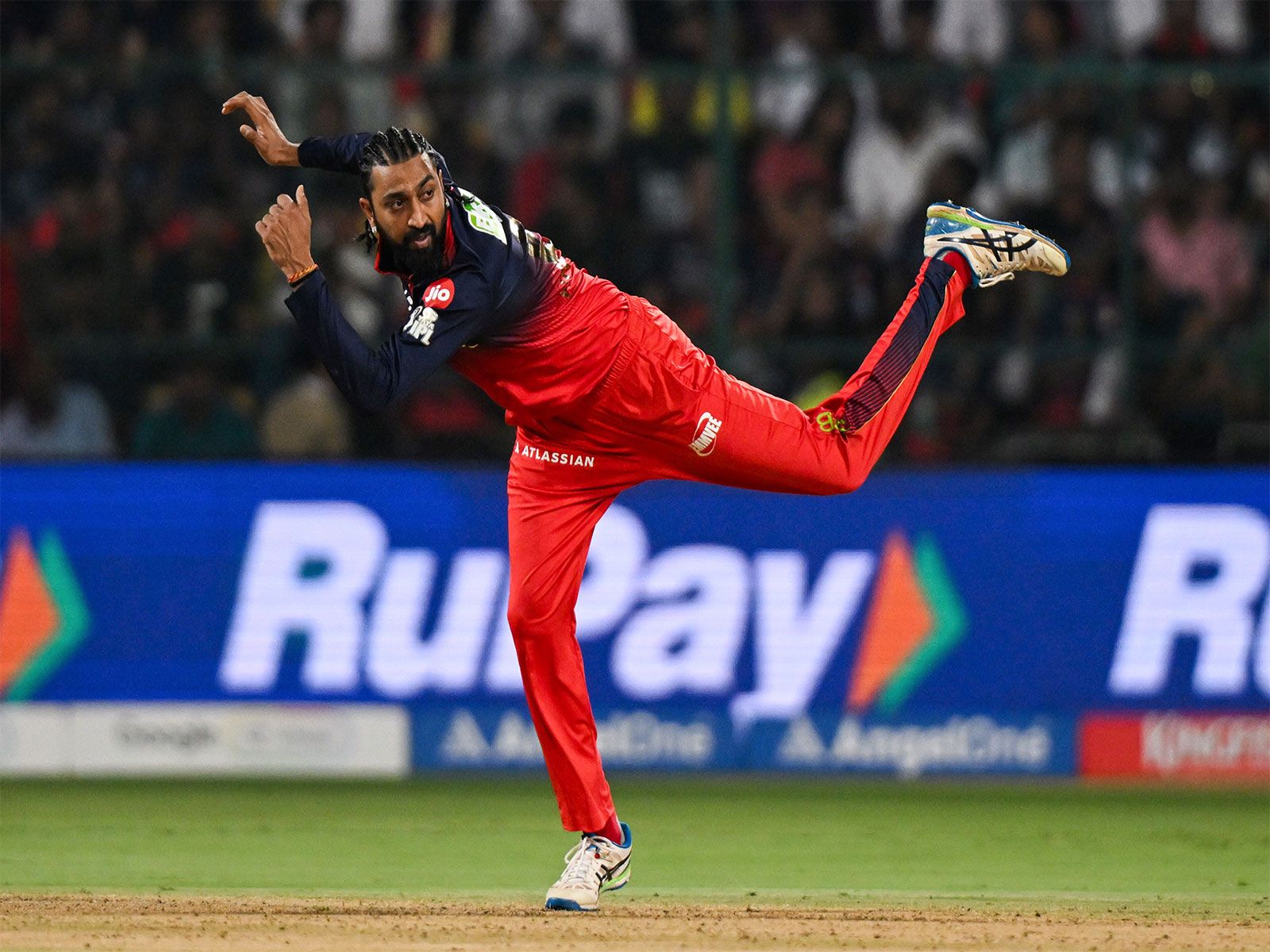 1600x1200 Why should fast bowlers have fun?: Krunal Pandya on adding variation to his bowling