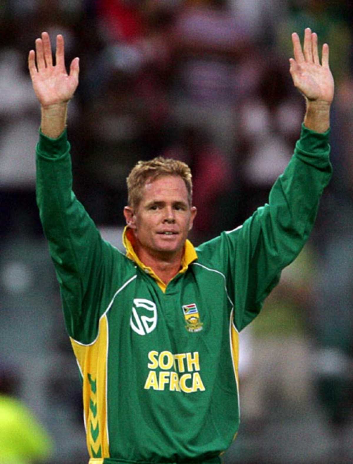 1200x1577 Shaun Pollock Photo. Image Gallery and Match Picture
