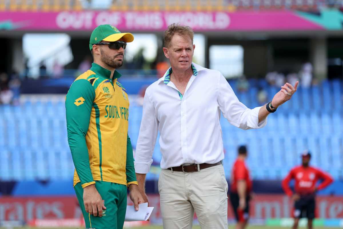 1200x800 Shaun Pollock Photo. Image Gallery and Match Picture