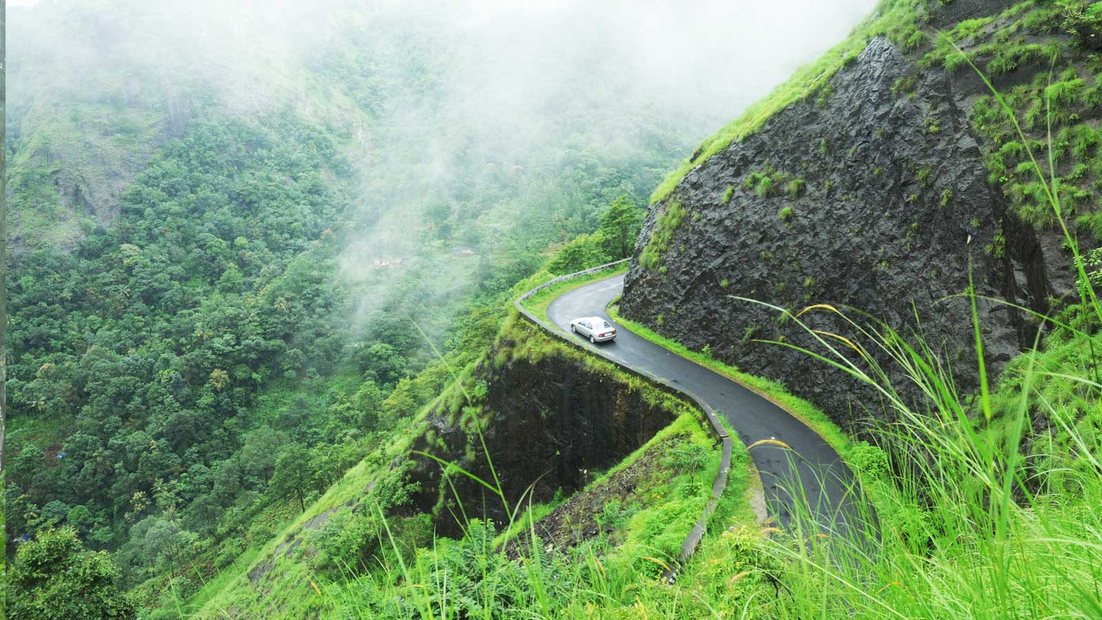 1600x900 Vagamon Place like Desktop Wallpaper
