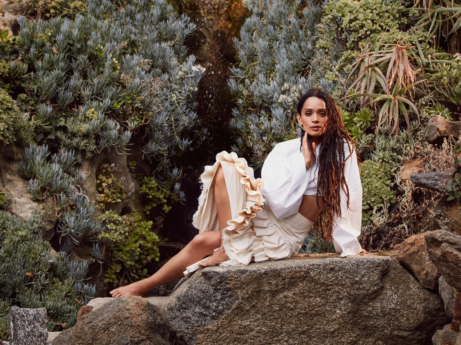 1600x1200 Lisa Bonet