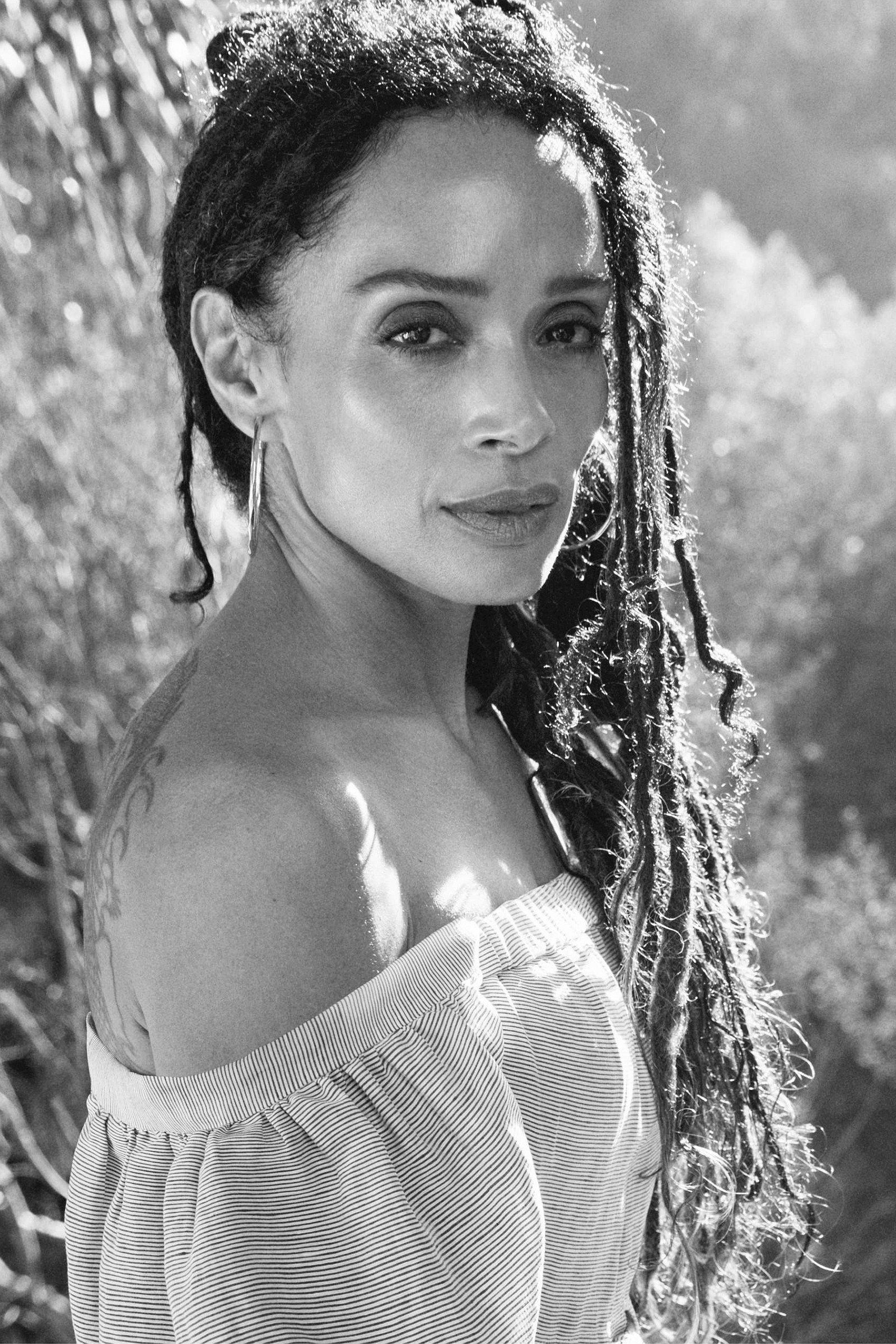 1600x2400 Lisa Bonet Image