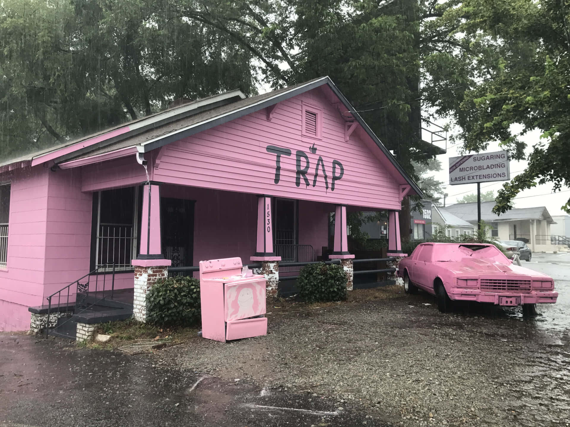 1920x1440 Download Mysterious Trap House in a Desolate Location Background