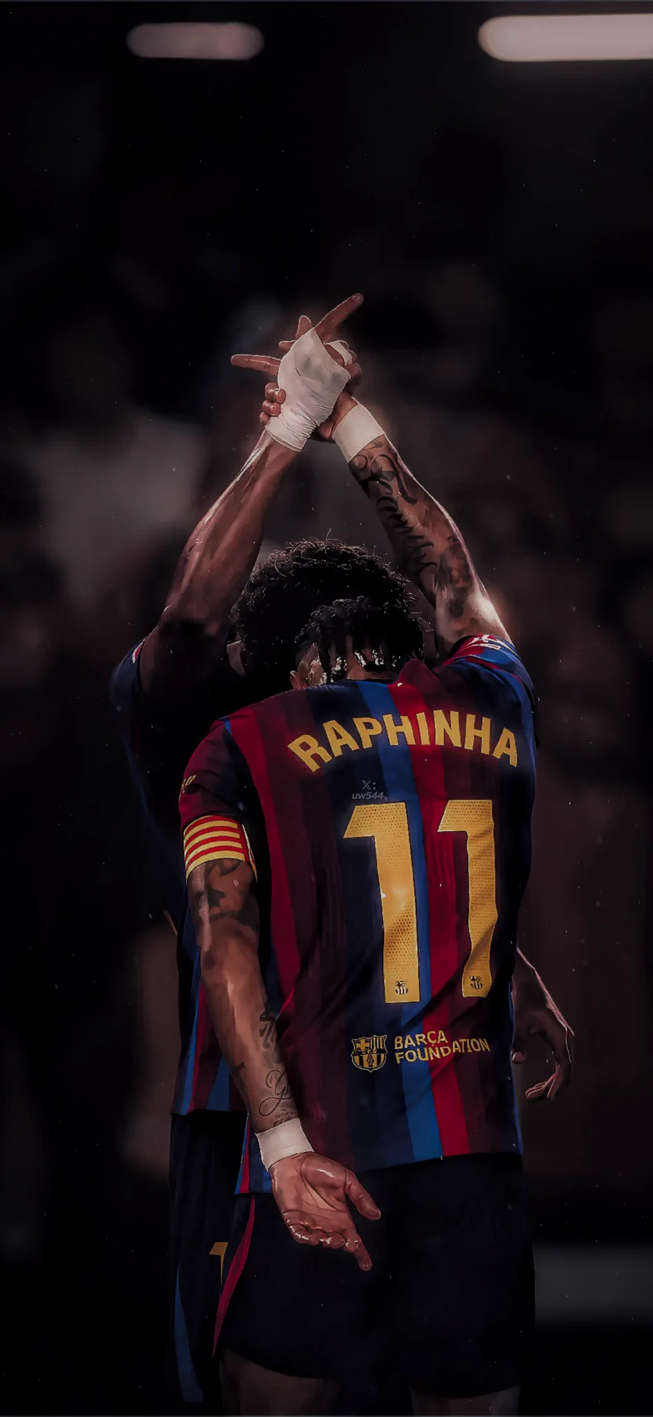 944x2048 Football Wallpaper on X: └