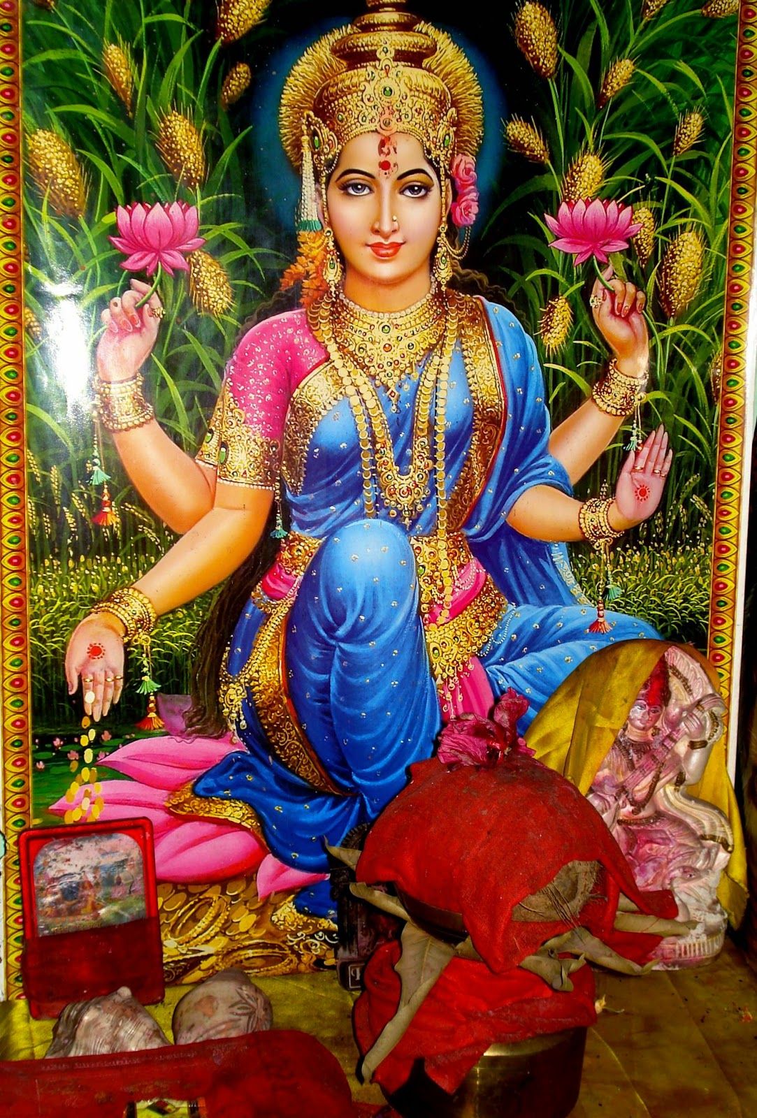 1083x1600 Kanaka Maha Lakshmi Devi Picture photo HD wallpaper Image Gallery Free Download. Hindu God Image.blogspot.in
