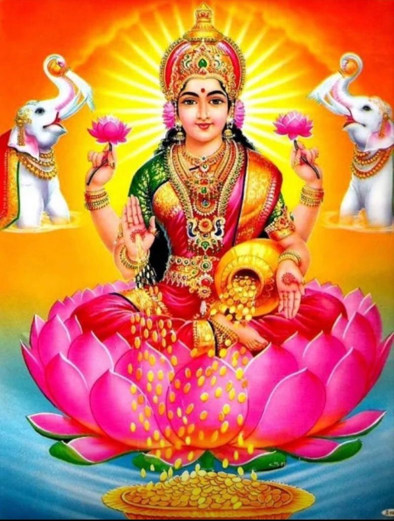 800x1059 india #lakshmi #sanatandharma #devilakshmi. Wouter van Heddeghem comments