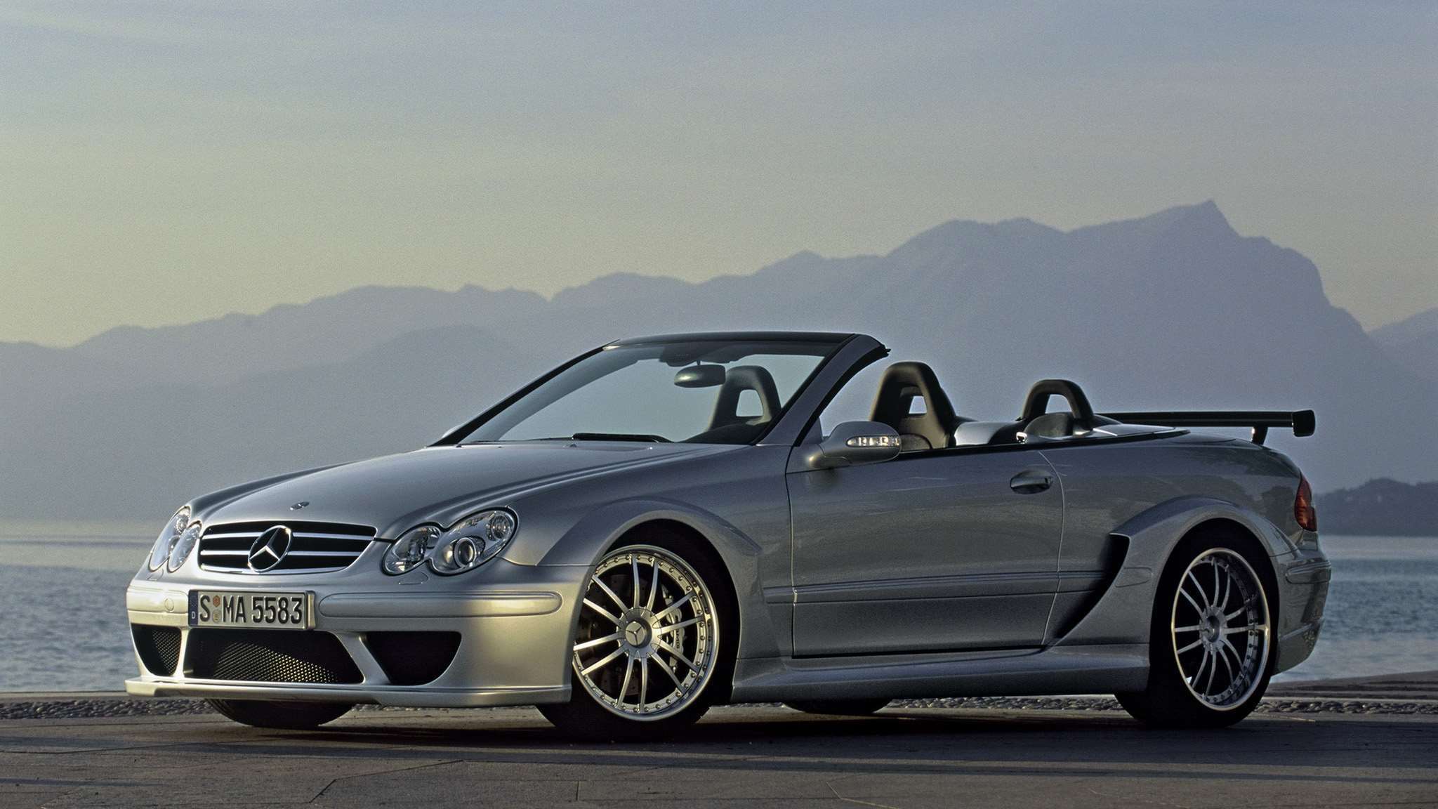 2048x1152 Driving the Mercedes CLK DTM AMG