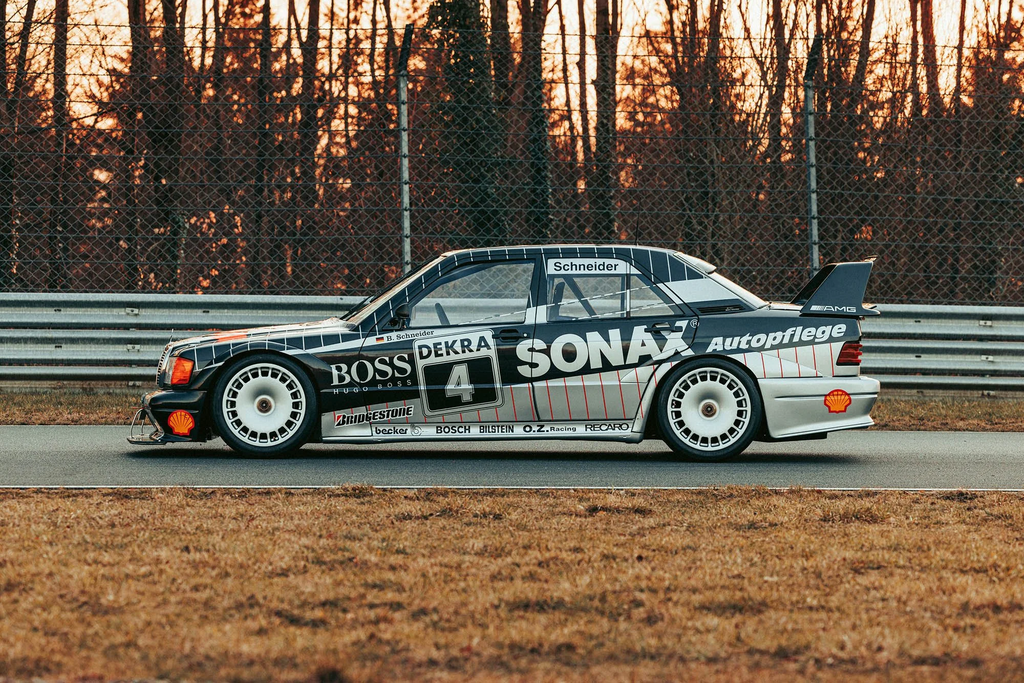 2000x1334 Mercedes legendary DTM racer