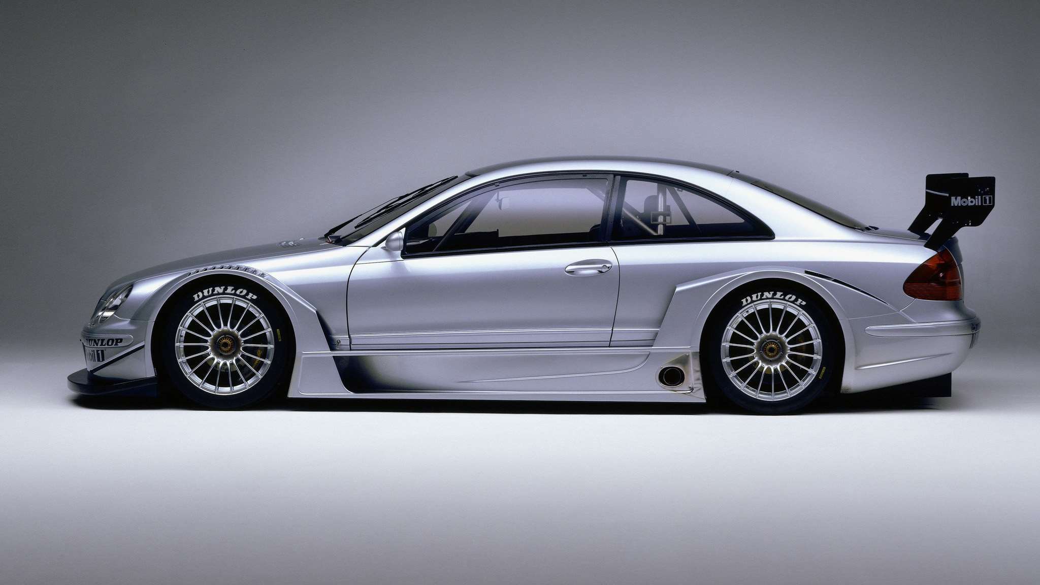 2048x1152 Driving the Mercedes CLK DTM AMG