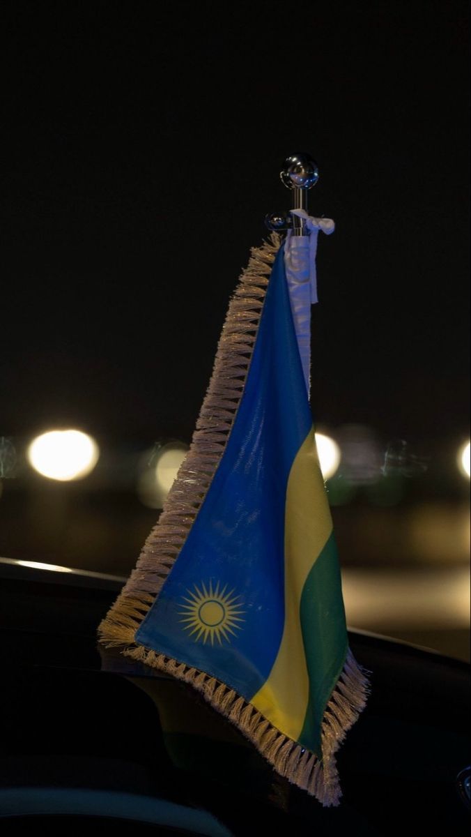 676x1200 Rwandan flag