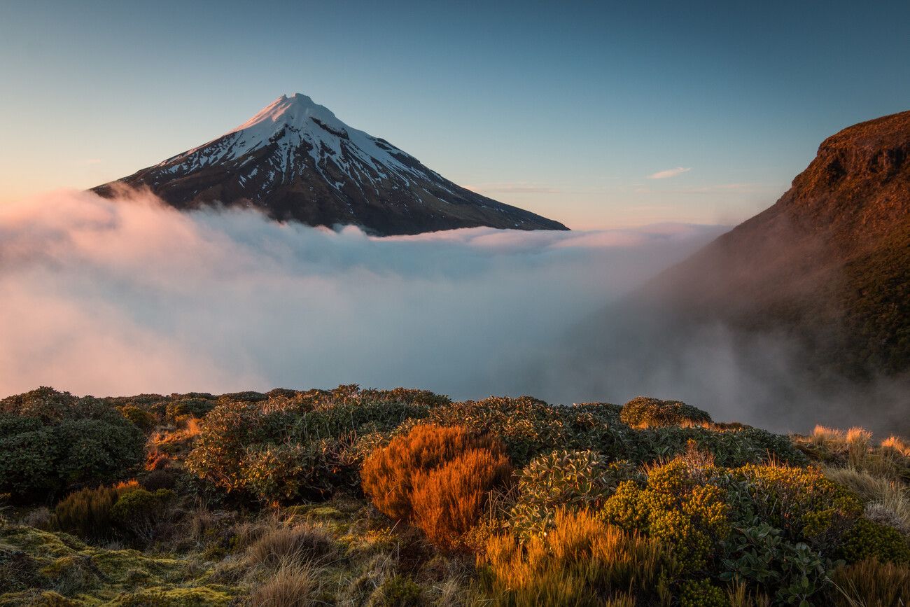 1300x867 Poster mt taranaki
