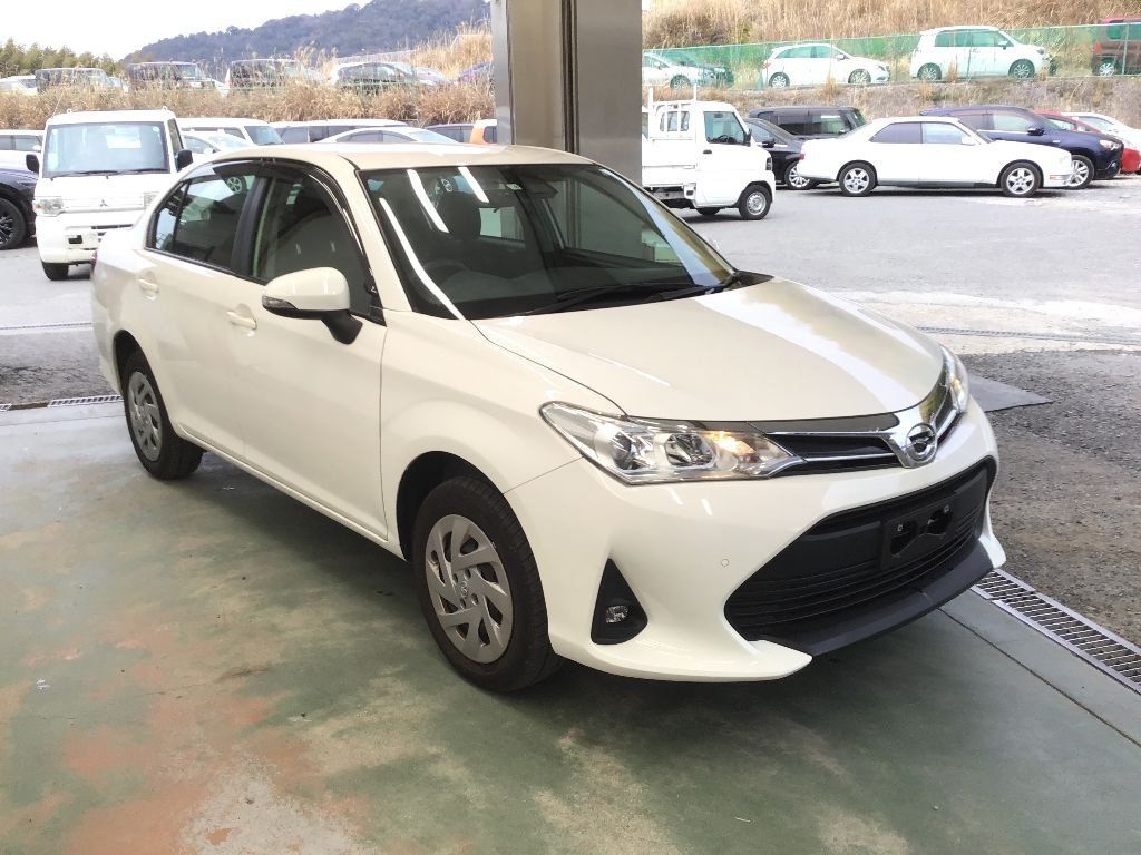 1024x768 TOYOTA COROLLA AXIO 2022 THREE JAPAN
