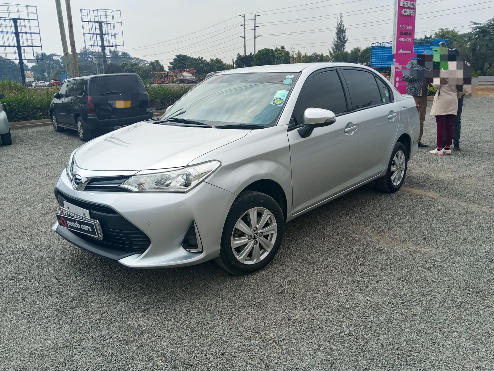 1600x1200 TOYOTA Axio