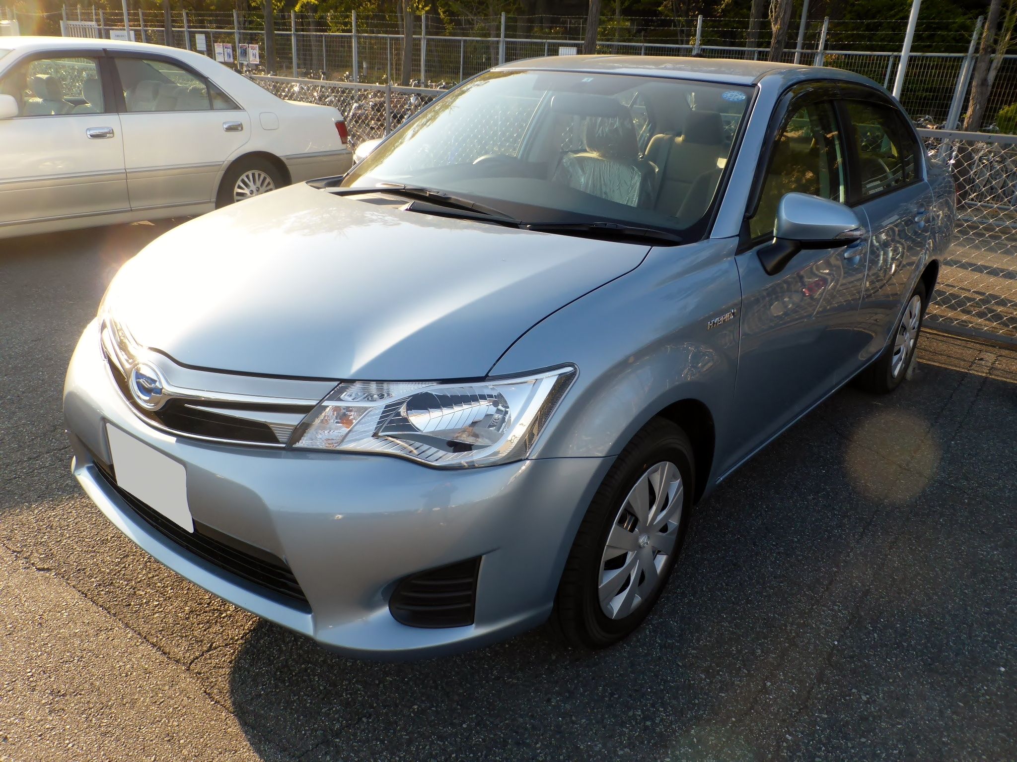 2048x1536 Toyota COROLLA Axio HYBRID G (E165)