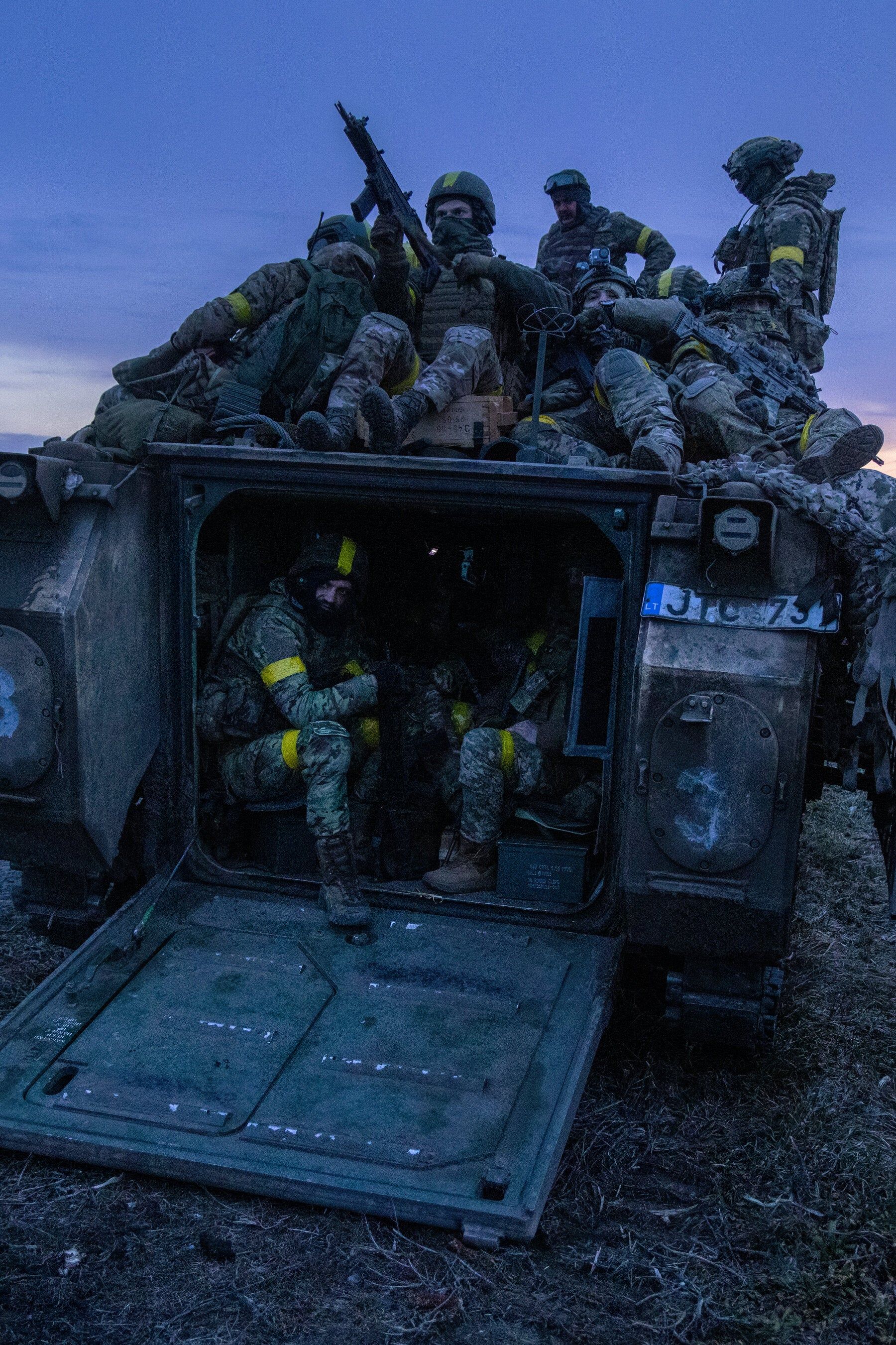 1800x2701 Ukraine Russia War: Photo From The Border