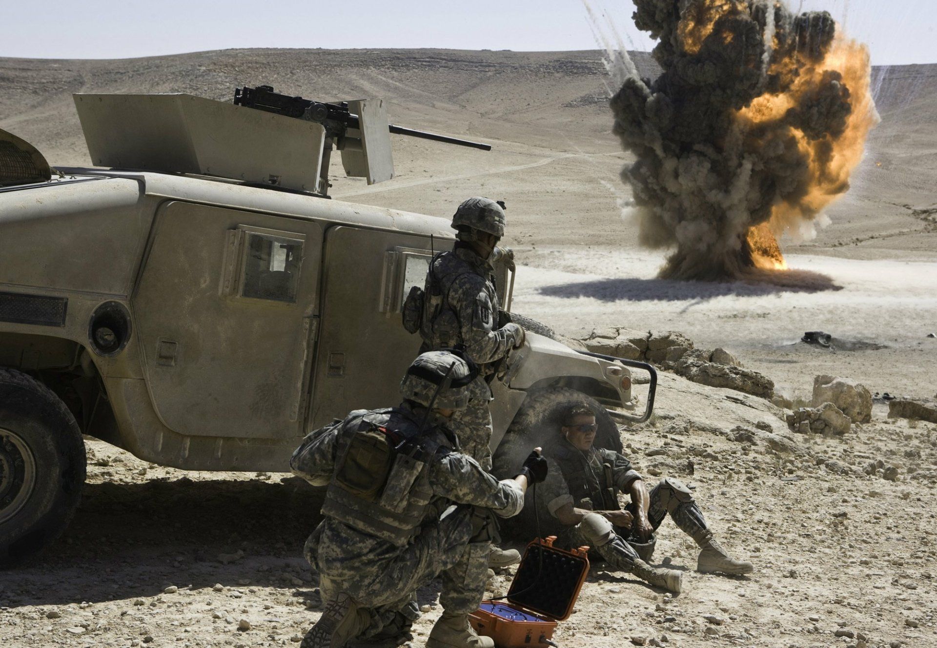 1920x1328 The Hurt Locker HD Wallpaper: Intense Battlefield Action in Stunning Detailx1383