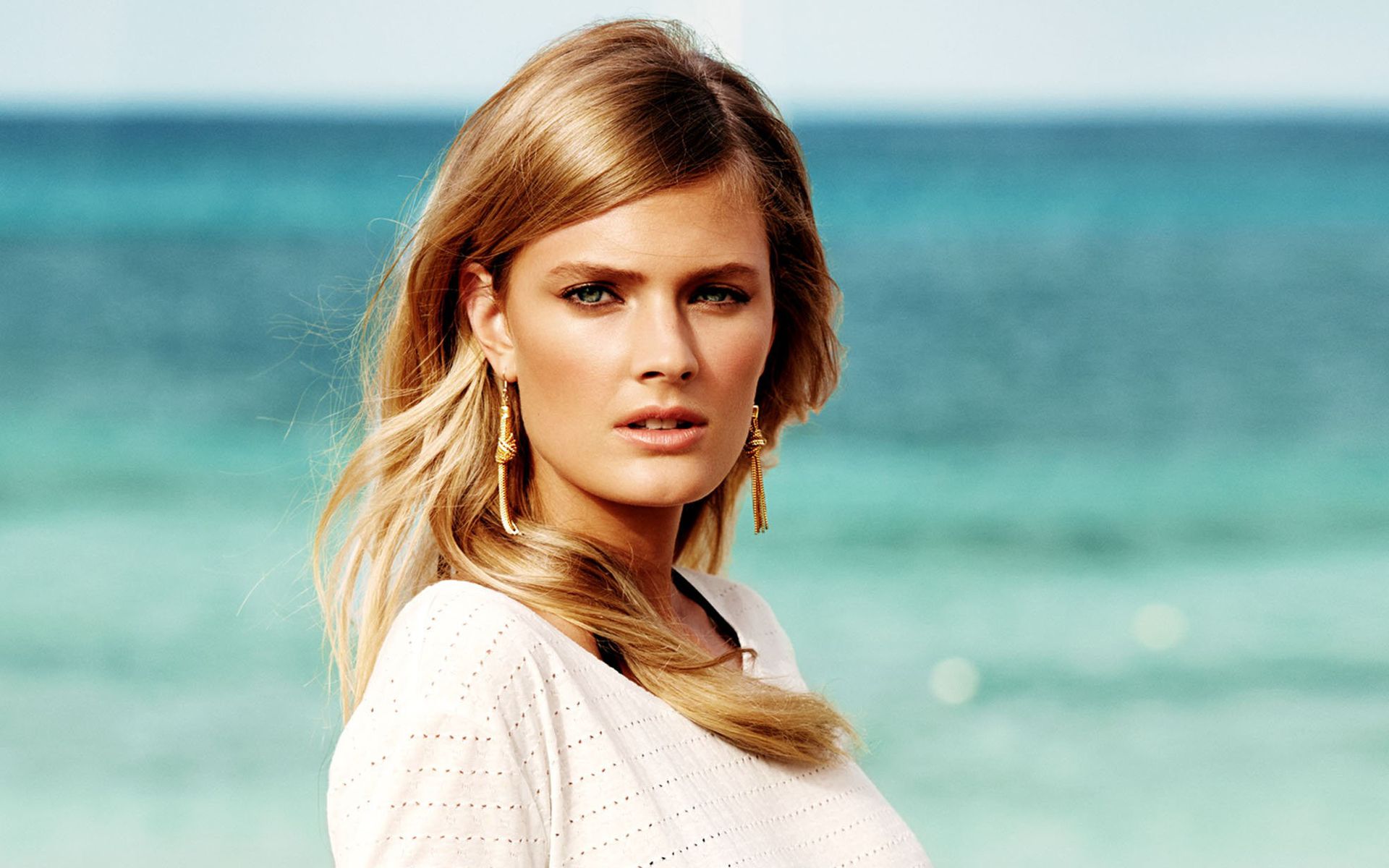 1920x1200 Download Model French Woman Constance Jablonski HD Wallpaperx1200
