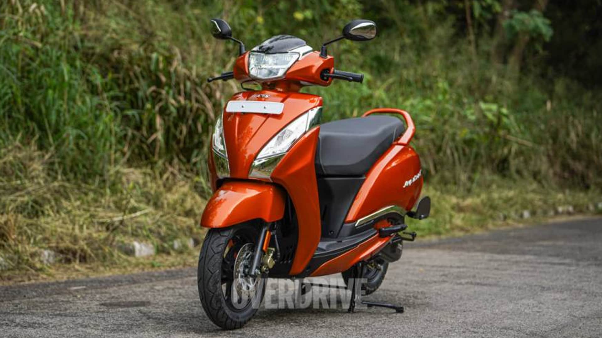 1920x1080 TVS Jupiter 125 2021 Disc Bike Photo