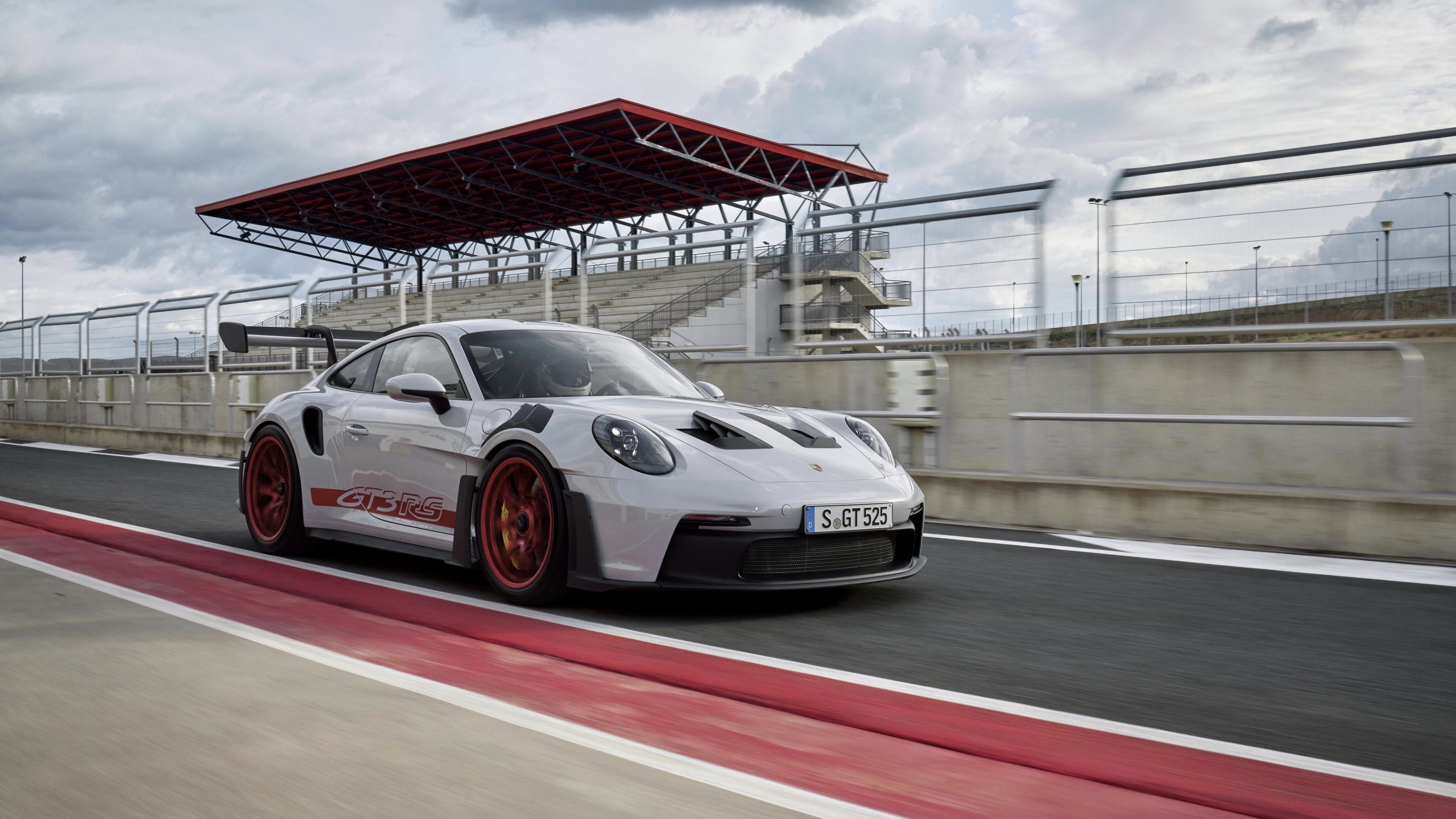 3840x2160 Porsche 911 GT3 RS White Car 2022 4K HD Cars Wallpaper